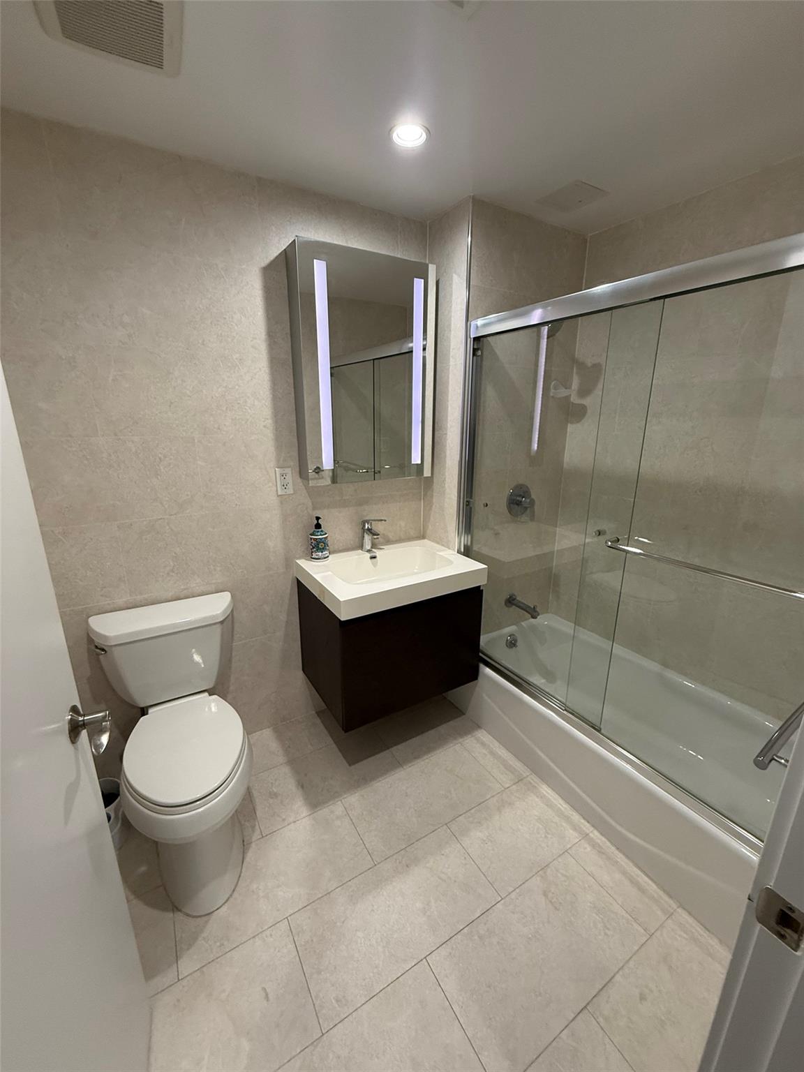 #13 photo, 158-16 79th Avenue, クイーンズ区 Fresh Meadows , NY 11366