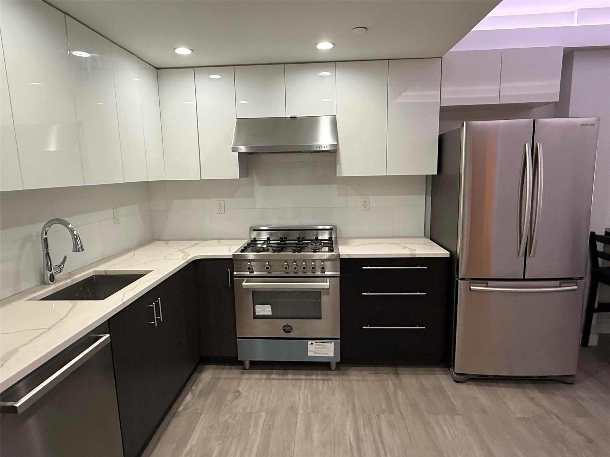 #7 photo, 158-16 79th Avenue, クイーンズ区 Fresh Meadows , NY 11366