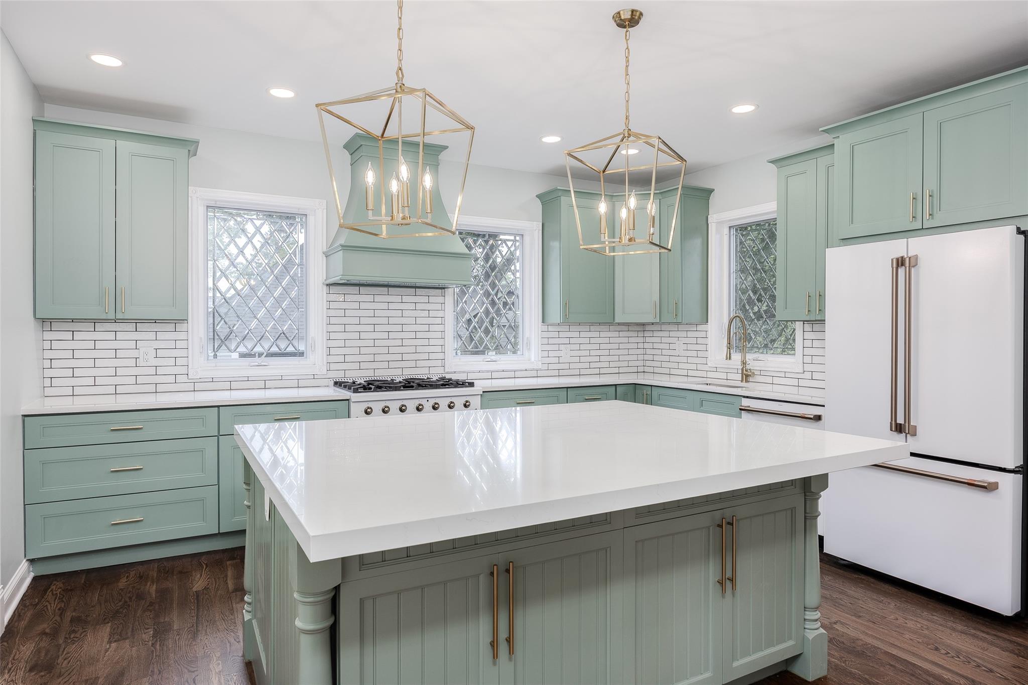 #17 photo, 131 Ostrander Avenue, سوفولك Riverhead , NY 11901