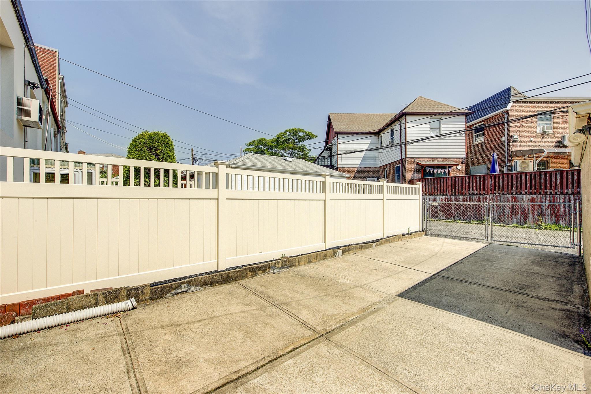 #5 photo, 82-91 Caldwell Avenue, クイーンズ区 Middle Village , NY 11379