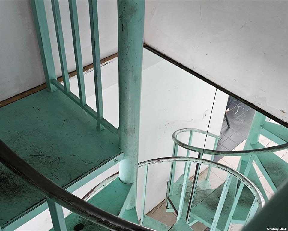 #8 photo, 427 Route 25A, サフォーク郡 Rocky Point , NY 11778