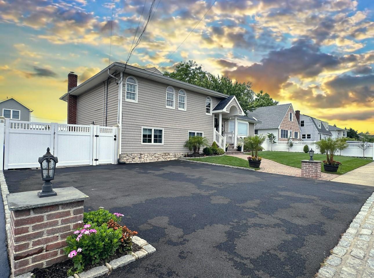 #1 photo, 59 western concourse, 東長島 Amity Harbor , NY 11701