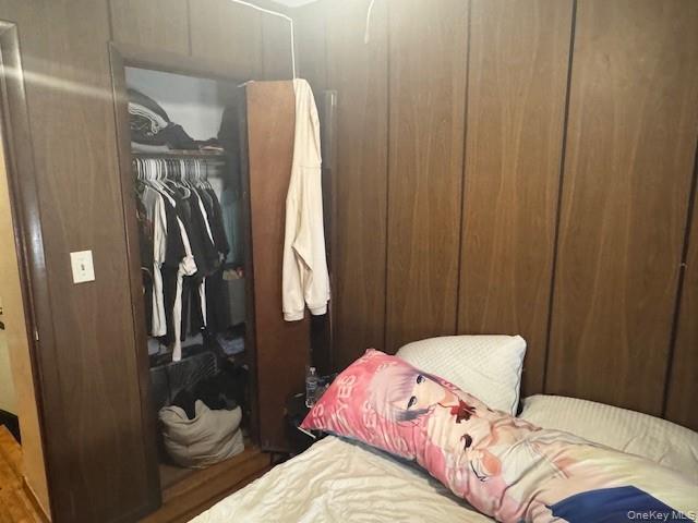 #15 photo, 33-42 70 Street, كوينز Jackson Heights , NY 11372