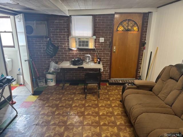 #19 photo, 33-42 70 Street, كوينز Jackson Heights , NY 11372