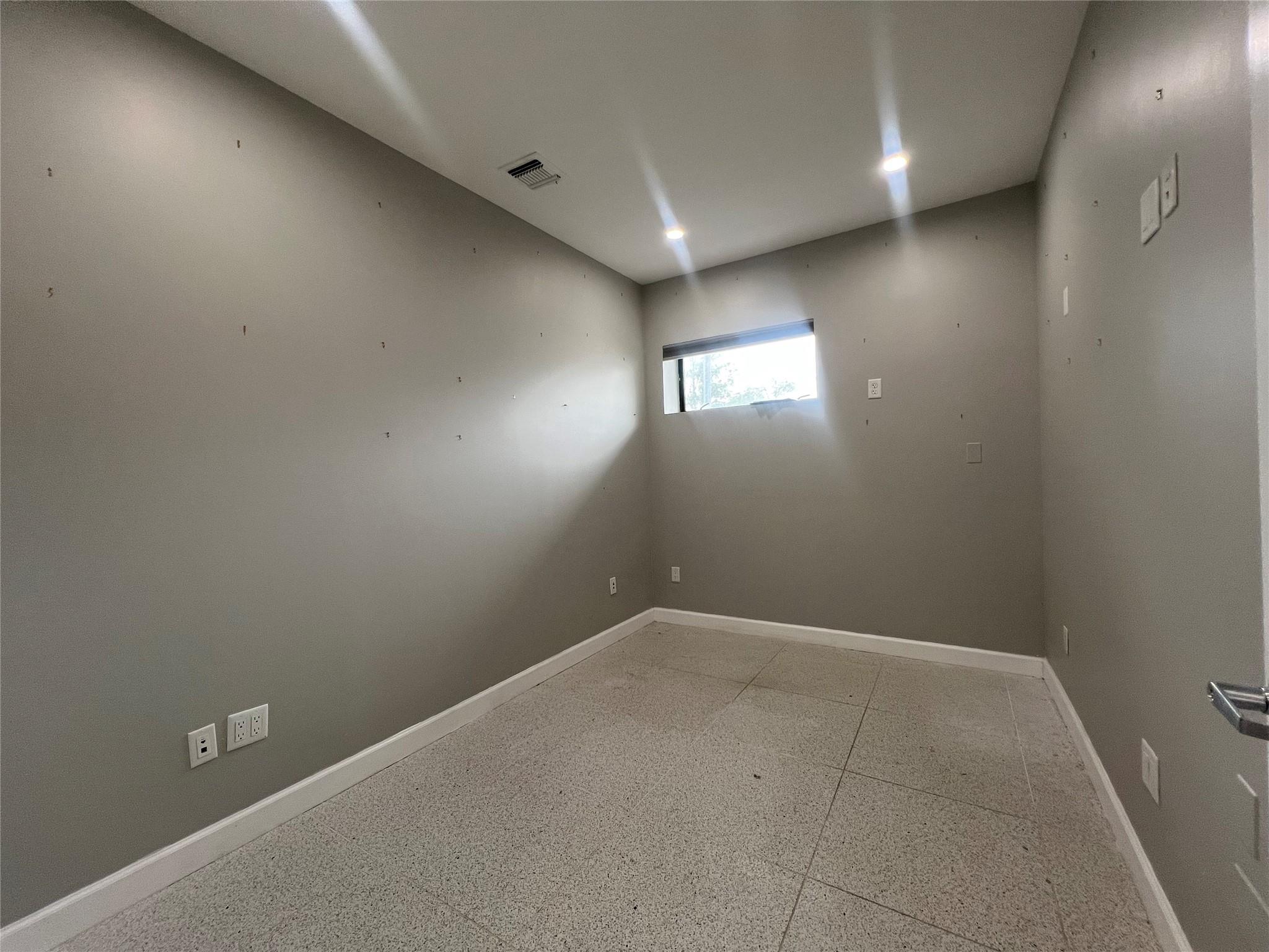 #12 photo, 190 Margaretta Avenue, ナッソー郡 Massapequa , NY 11758