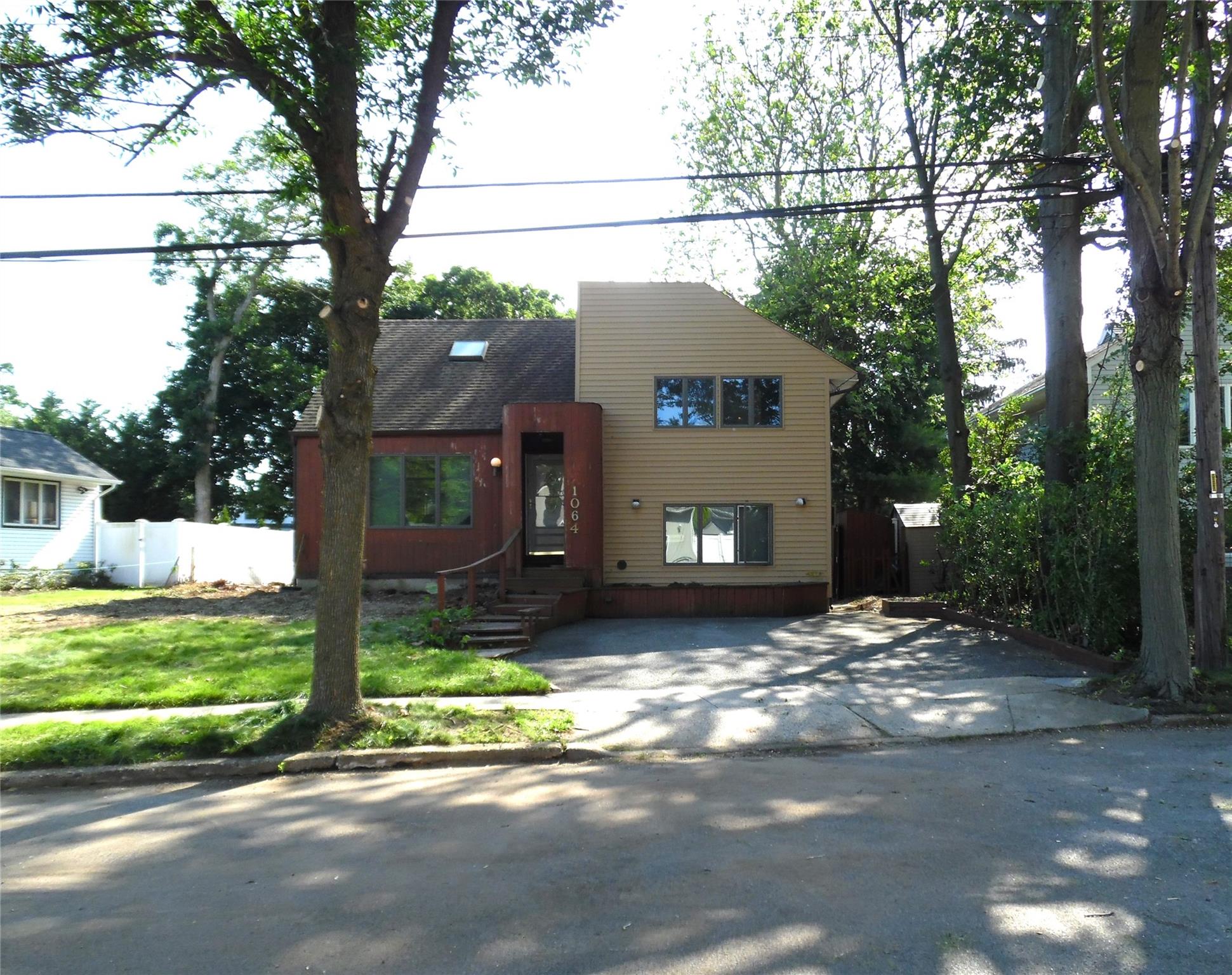 #3 photo, 1064 Barbara Court, ナッソー郡 North Bellmore , NY 11710