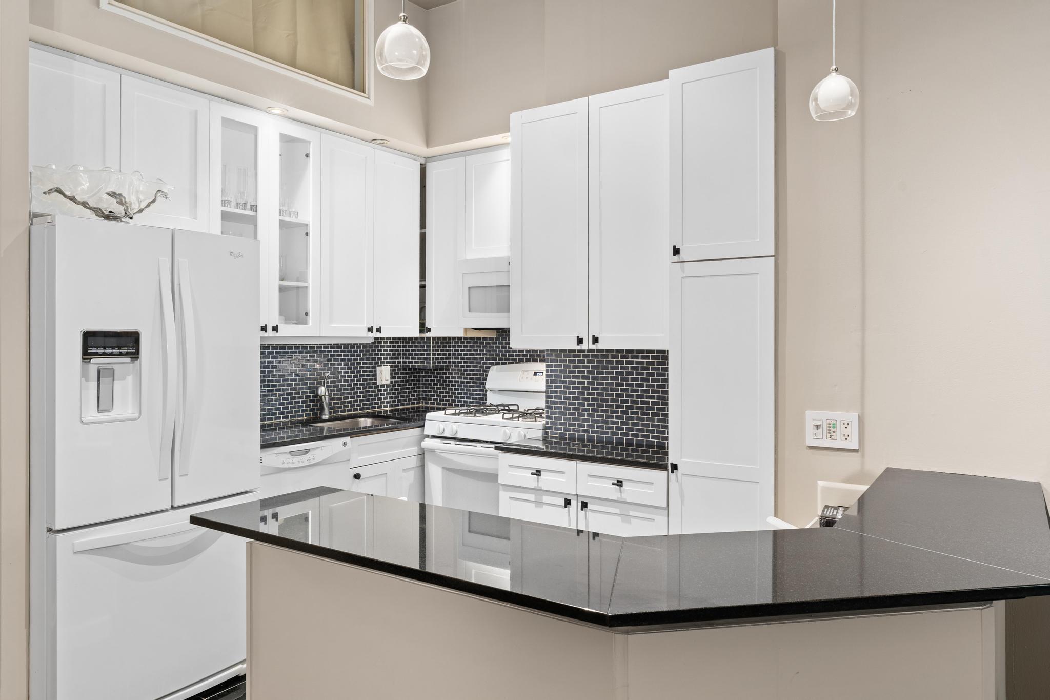 #5 photo, 310 E 46th Street, マンハッタン Turtle Bay , NY 10017