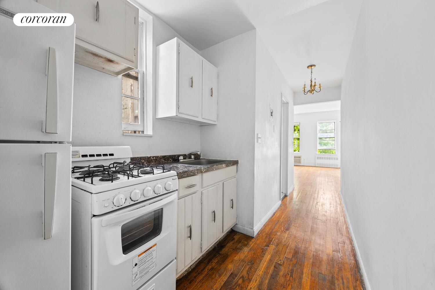 #10 photo, 421 E 82ND Street, マンハッタン Yorkville , NY 10028