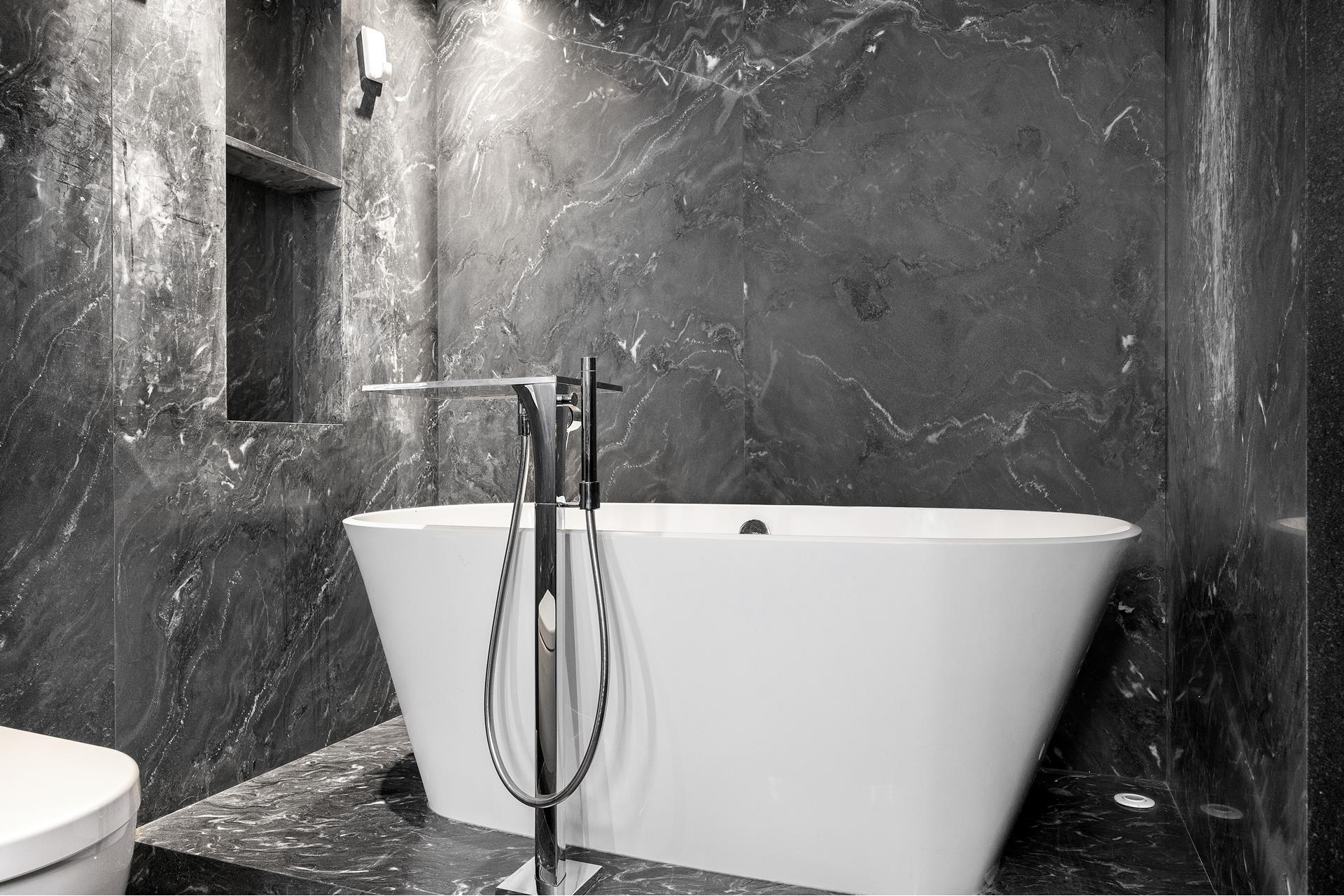 #12 photo, 135 W 70TH Street, マンハッタン Lincoln Square , NY 10023