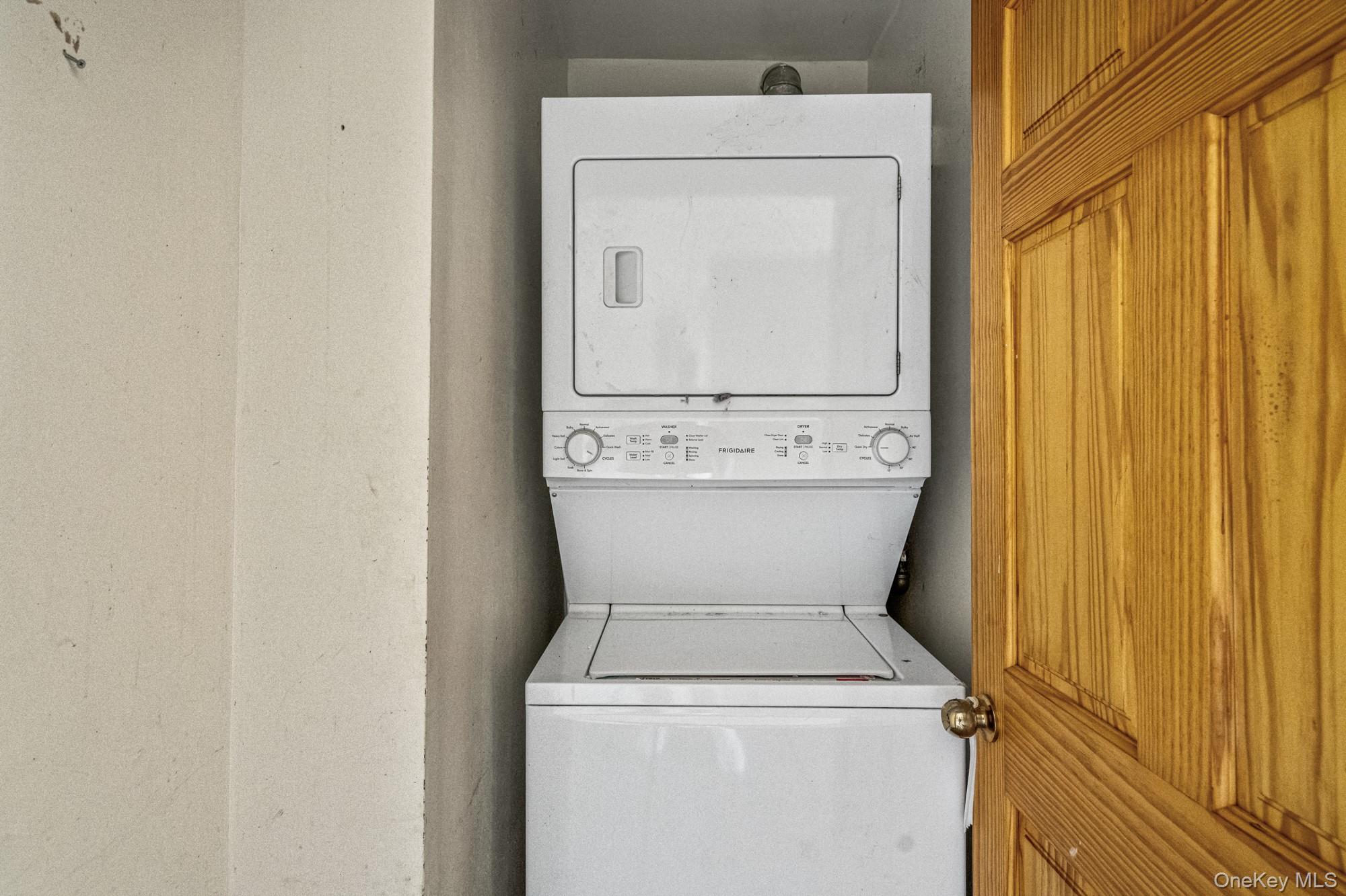 #11 photo, 100-15 34th Avenue, クイーンズ区 Corona , NY 11368