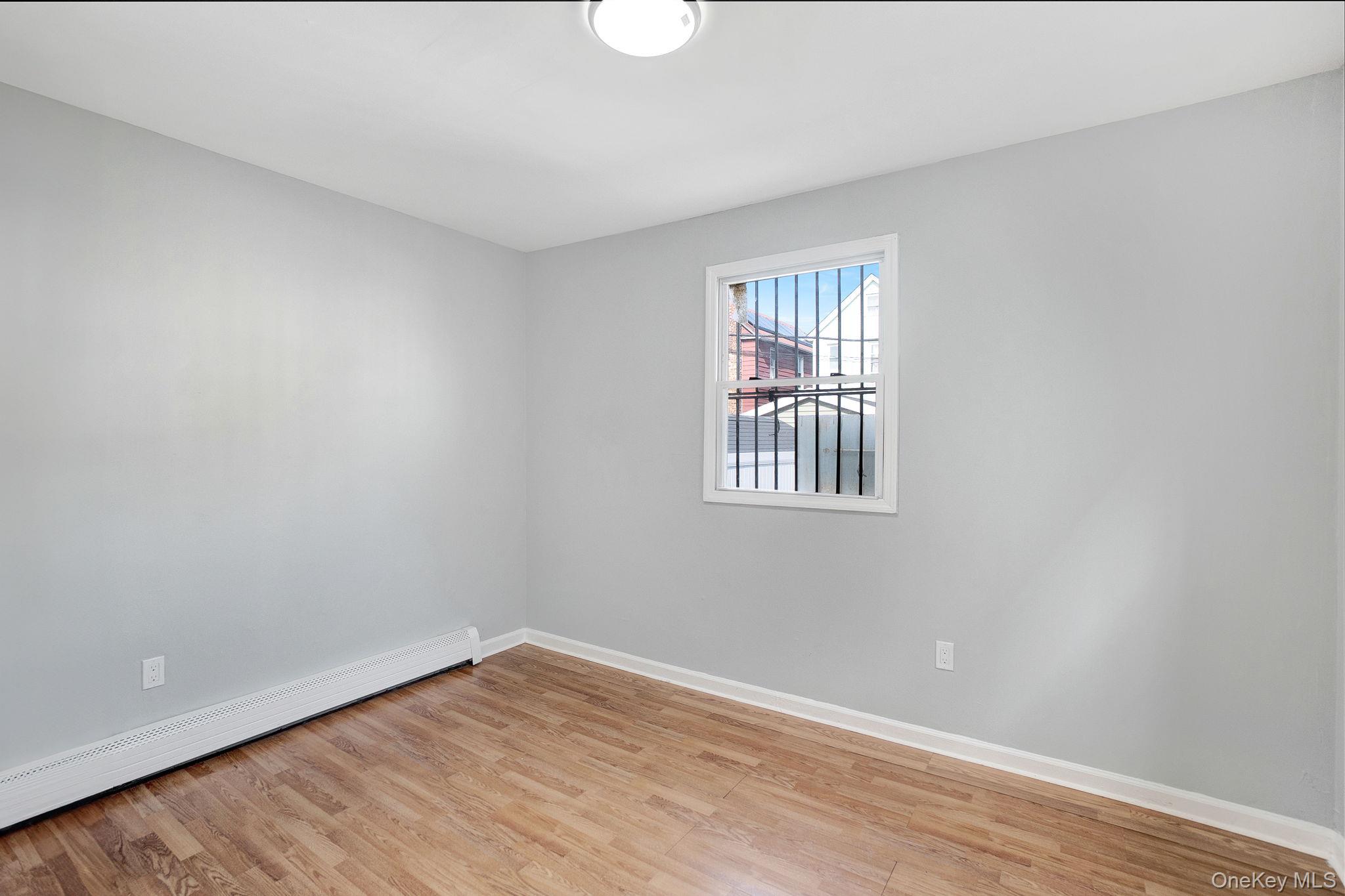 #11 photo, 90-31 185TH Street, クイーンズ区 Hollis , NY 11423