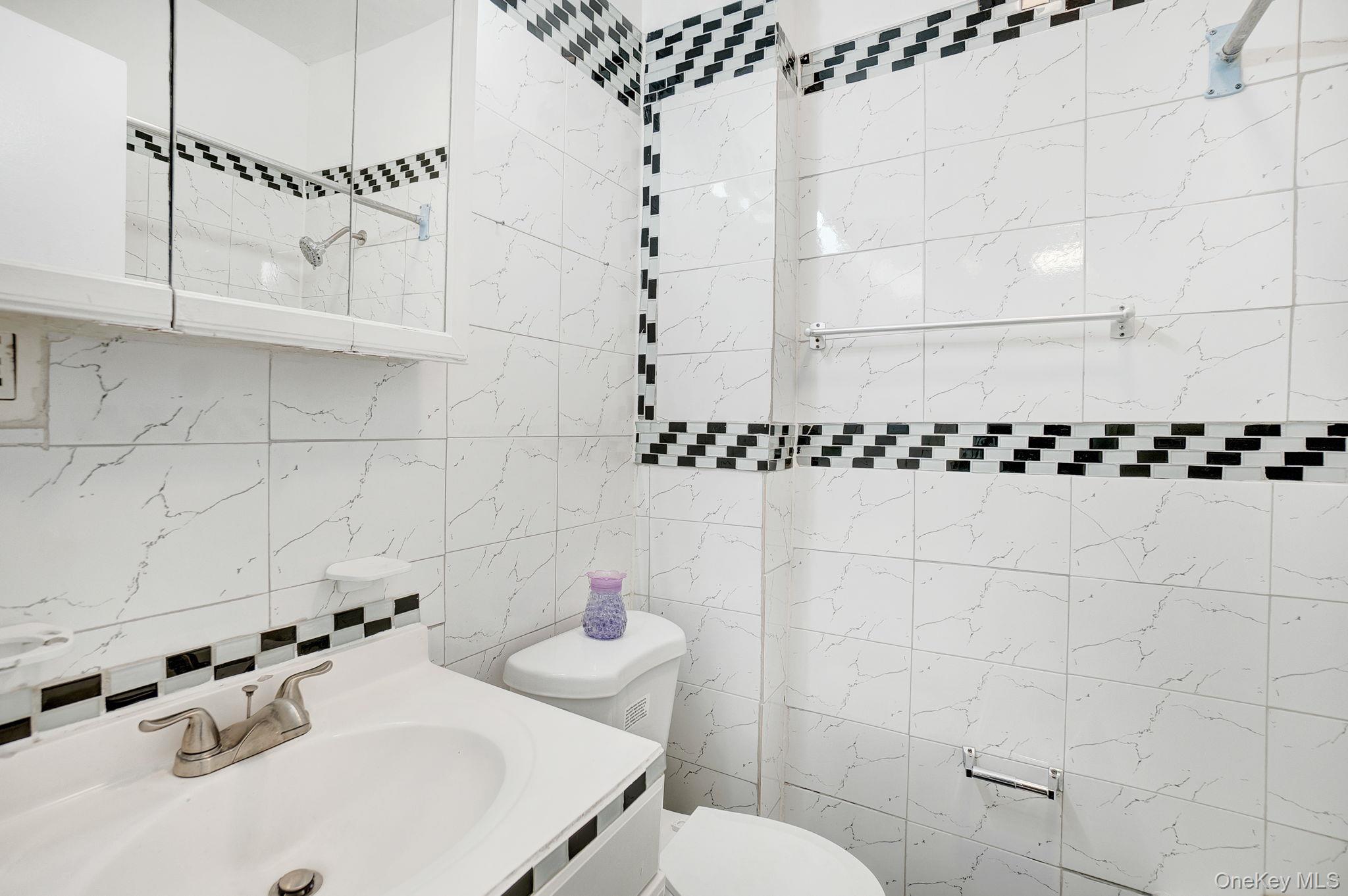 #12 photo, 90-31 185TH Street, クイーンズ区 Hollis , NY 11423