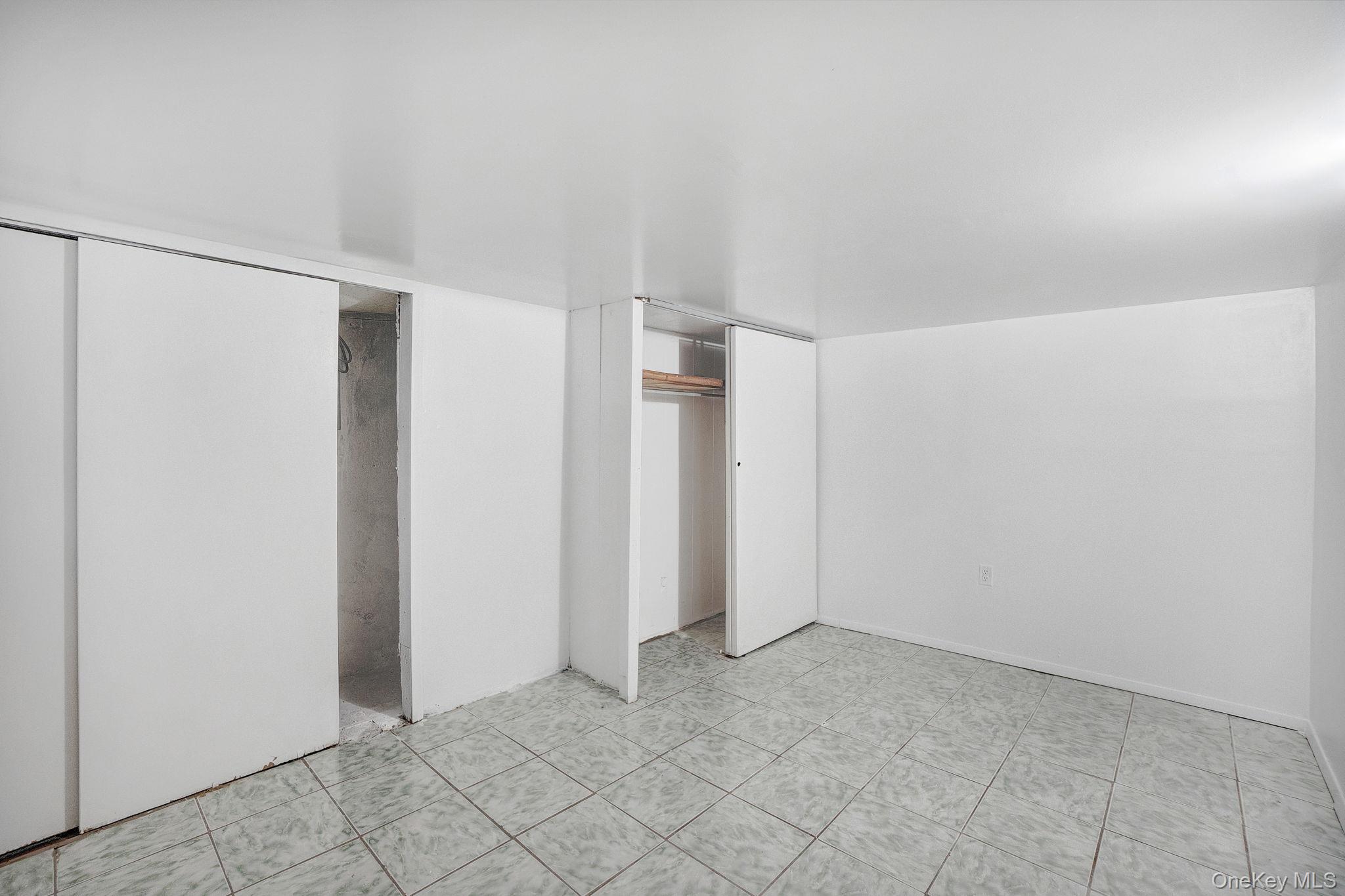 #16 photo, 90-31 185TH Street, クイーンズ区 Hollis , NY 11423