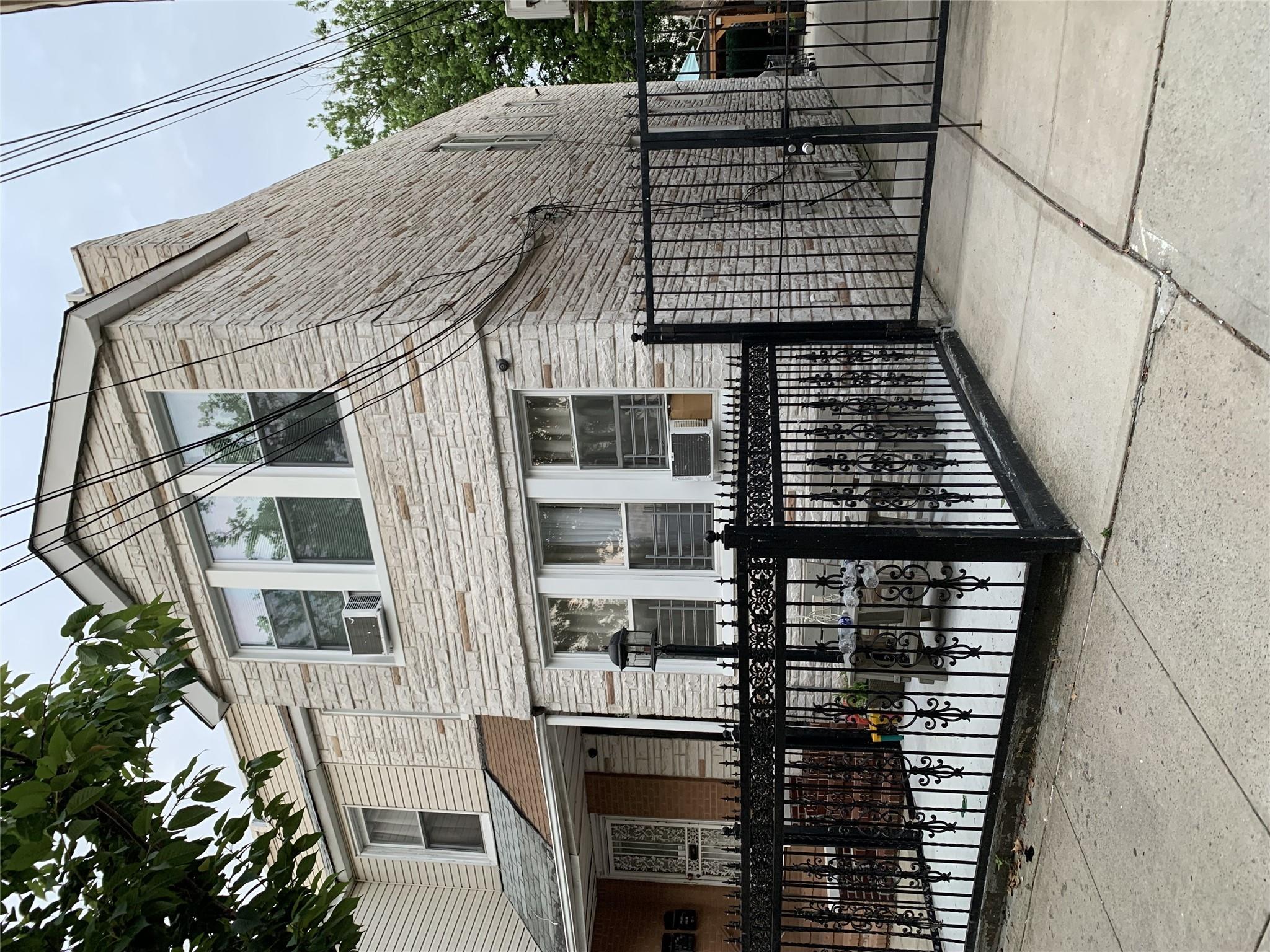 #1 photo, 9721 83rd Street, クイーンズ区 Ozone Park , NY 11416