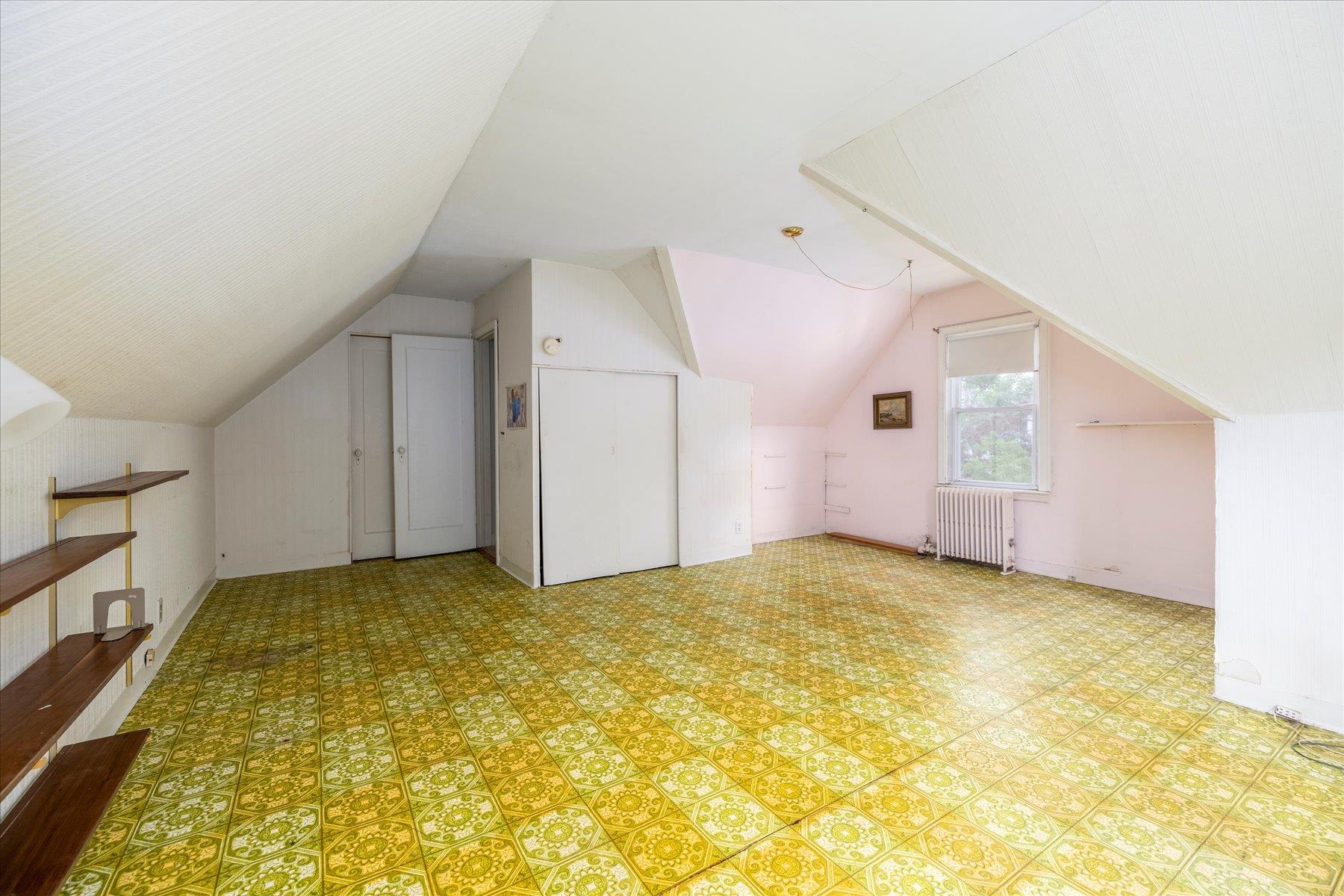 #14 photo, 360 Foch Boulevard, Mineola , NY 11501