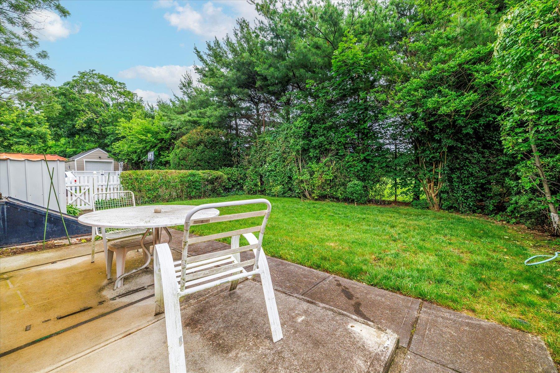 #16 photo, 360 Foch Boulevard, Mineola , NY 11501