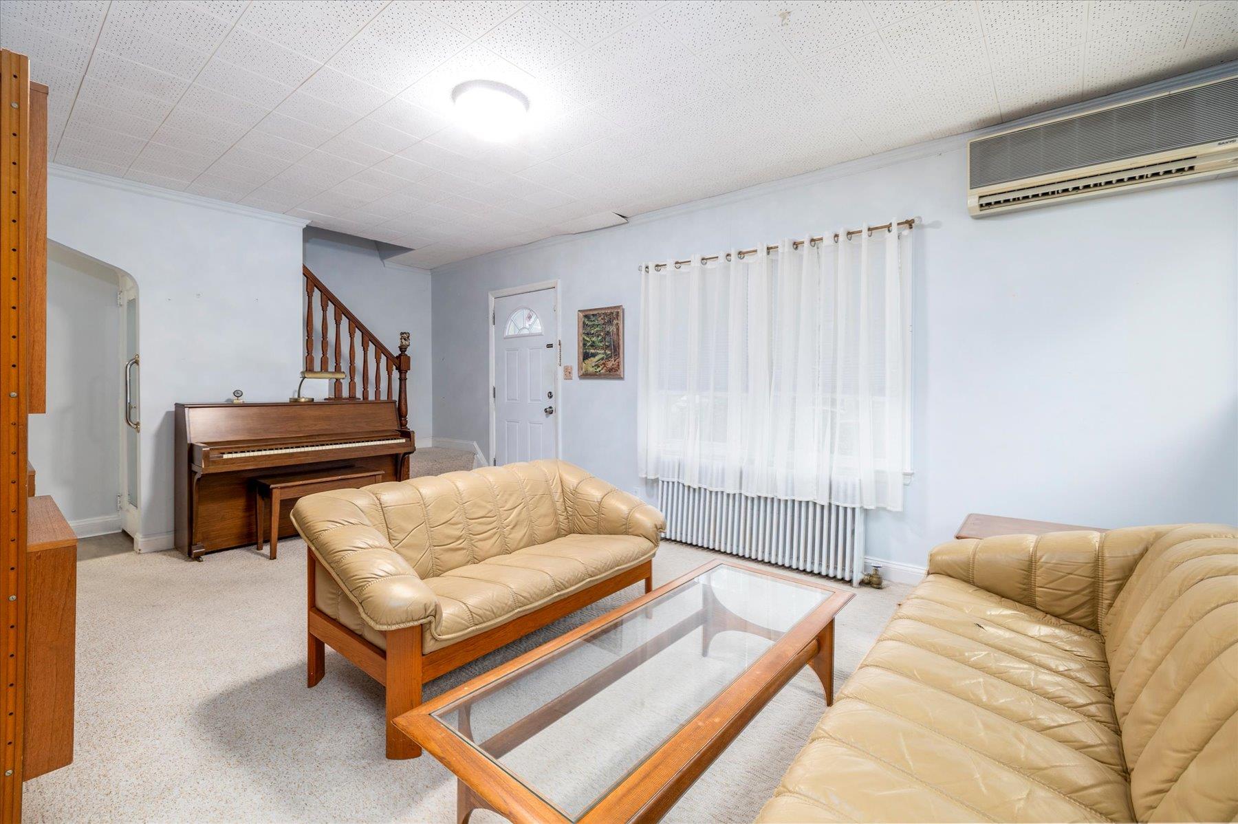 #5 photo, 360 Foch Boulevard, Mineola , NY 11501