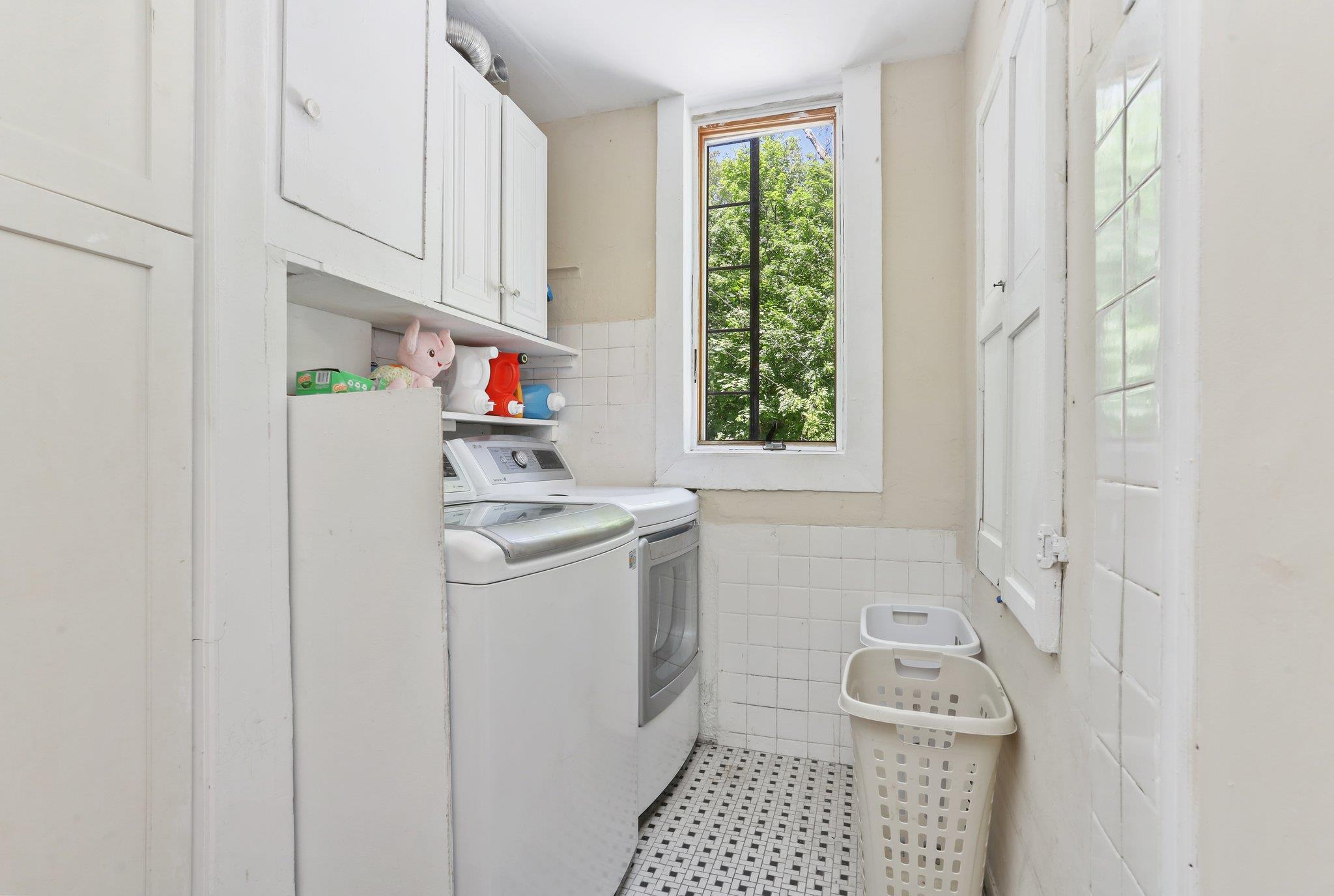 #16 photo, 42 N Healy Avenue, Hartsdale , NY 10530