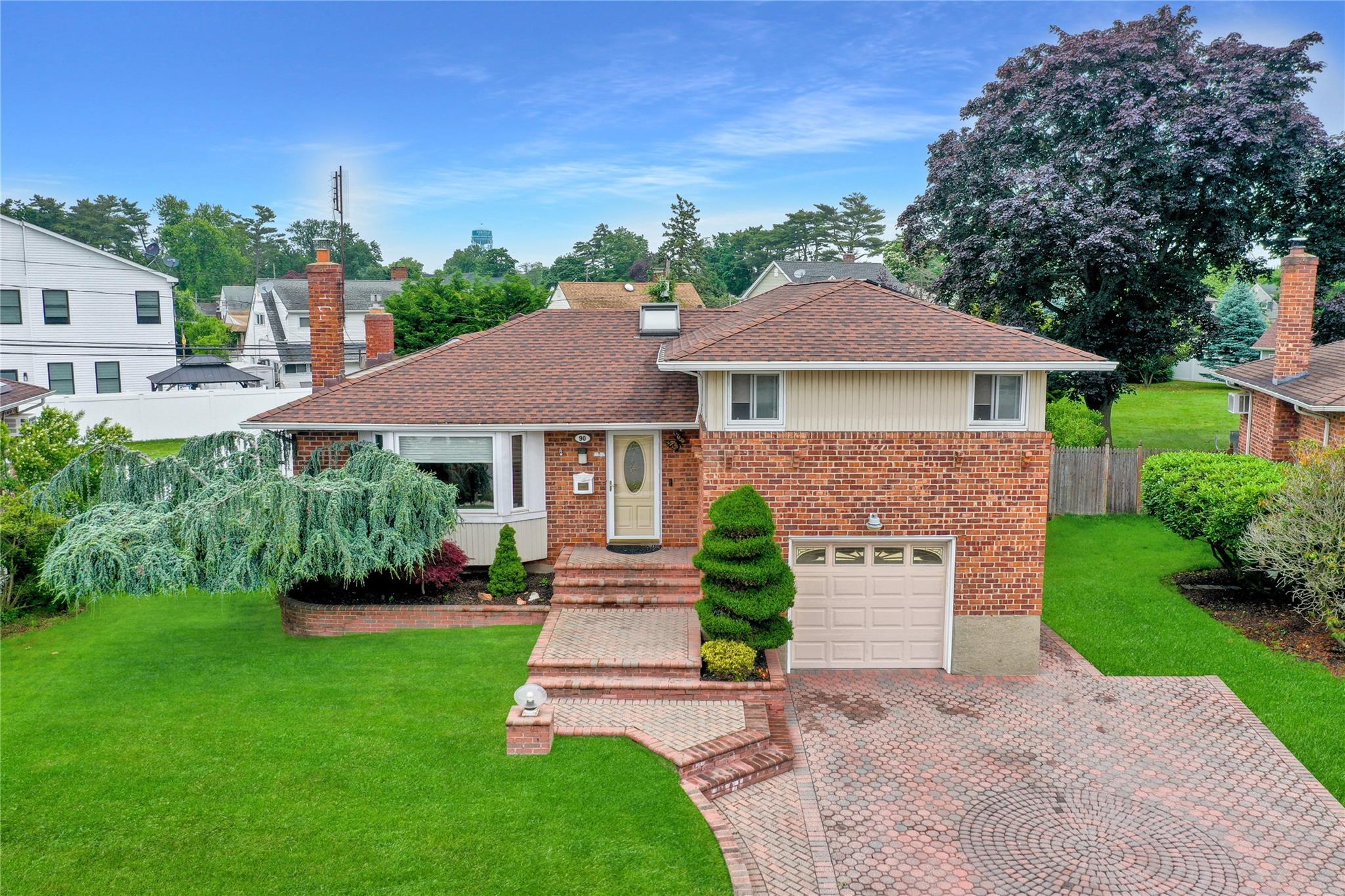 #1 photo, 90 Stephen Street, 長島 Levittown , NY 11756