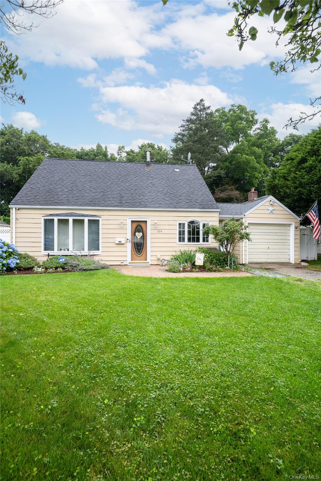 #7 photo, 304 Jamaica Boulevard, ナッソー郡 Carle Place , NY 11514