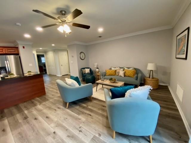 #12 photo, 36 Neal, サフォーク郡 South Setauket , NY 11720