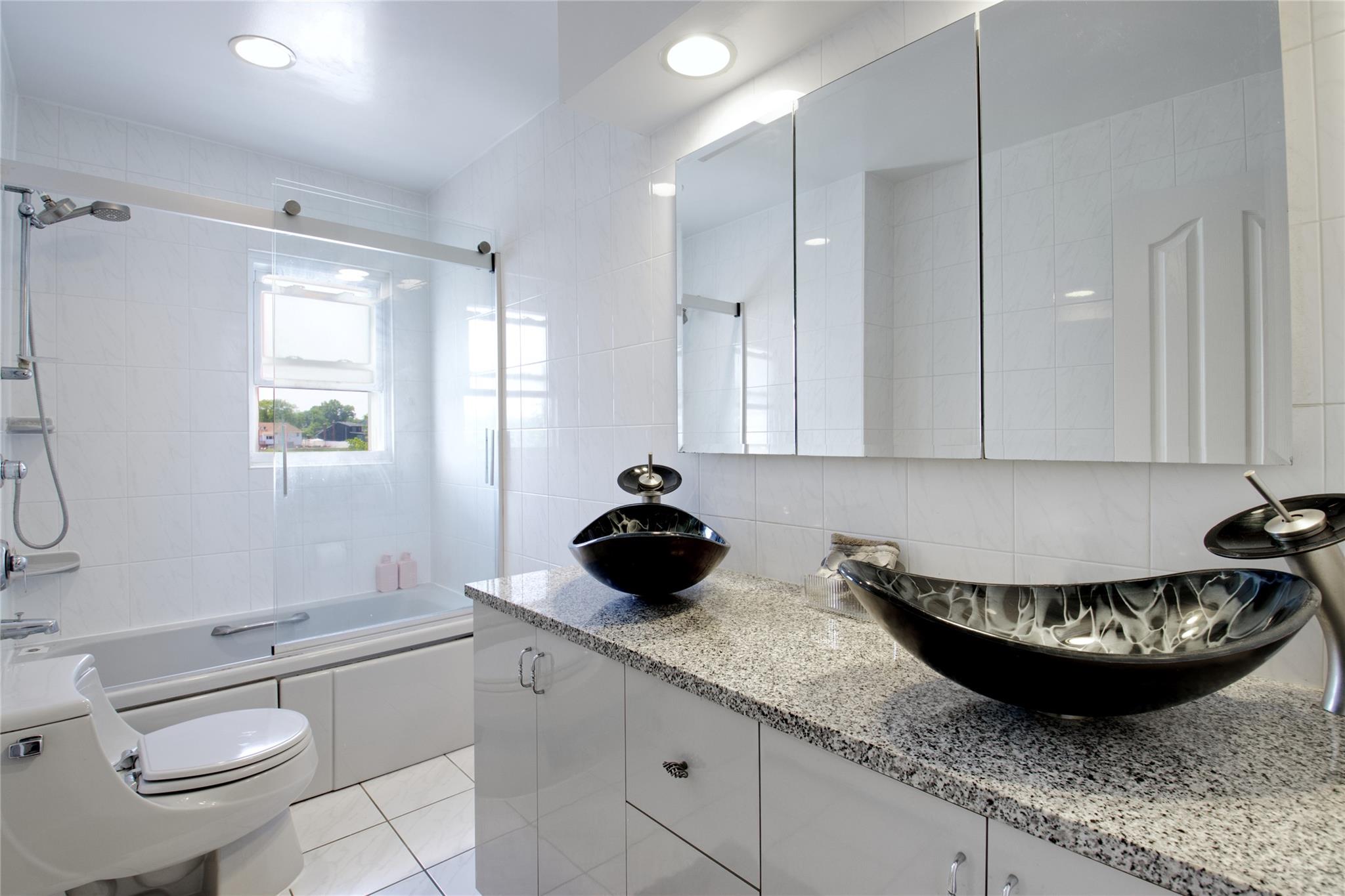 #12 photo, 443 Hungry Harbor Road, ナッソー郡 North Woodmere , NY 11581