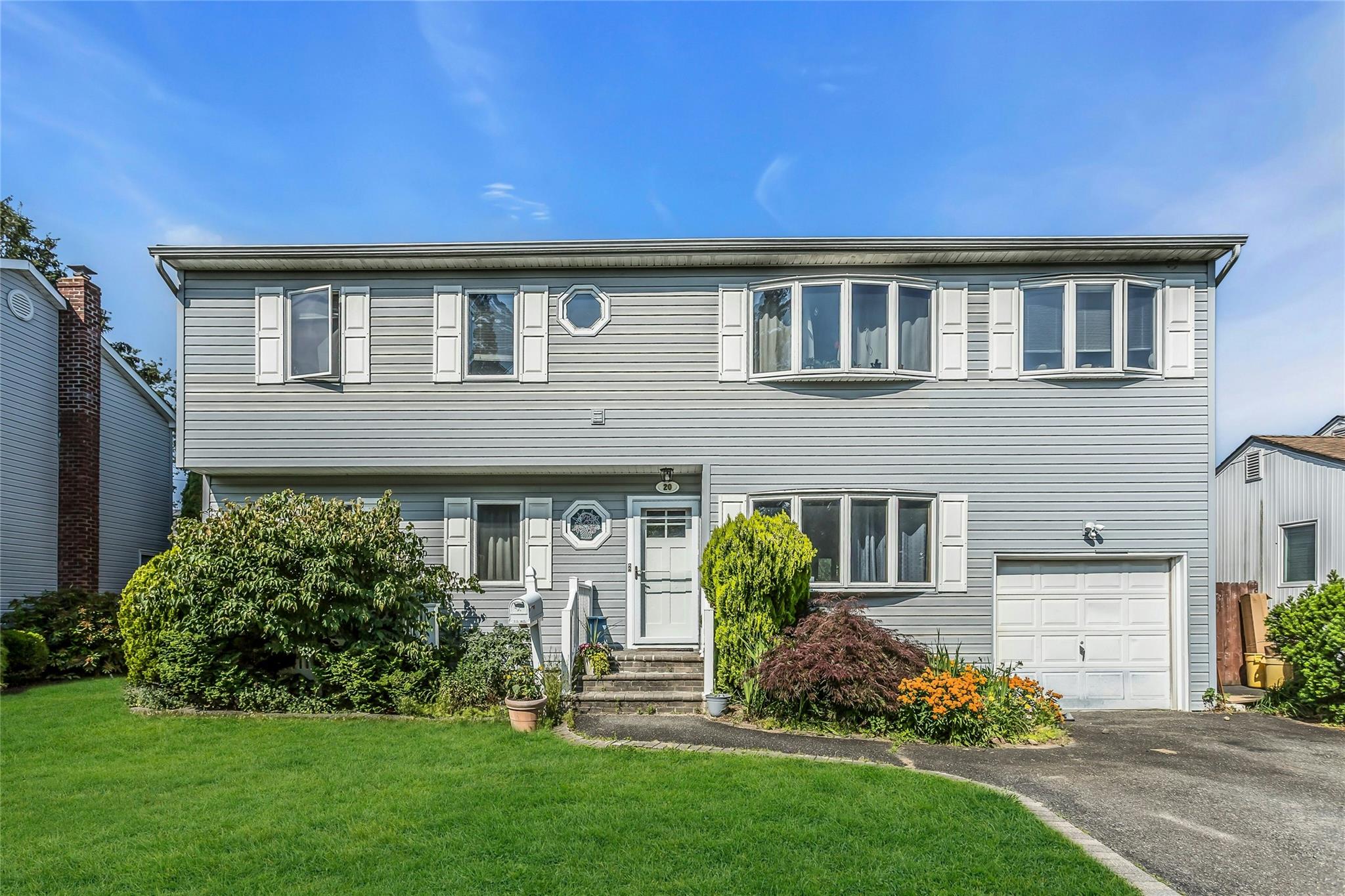 #1 photo, 20 Wensley Road, 長島 Plainview , NY 11803