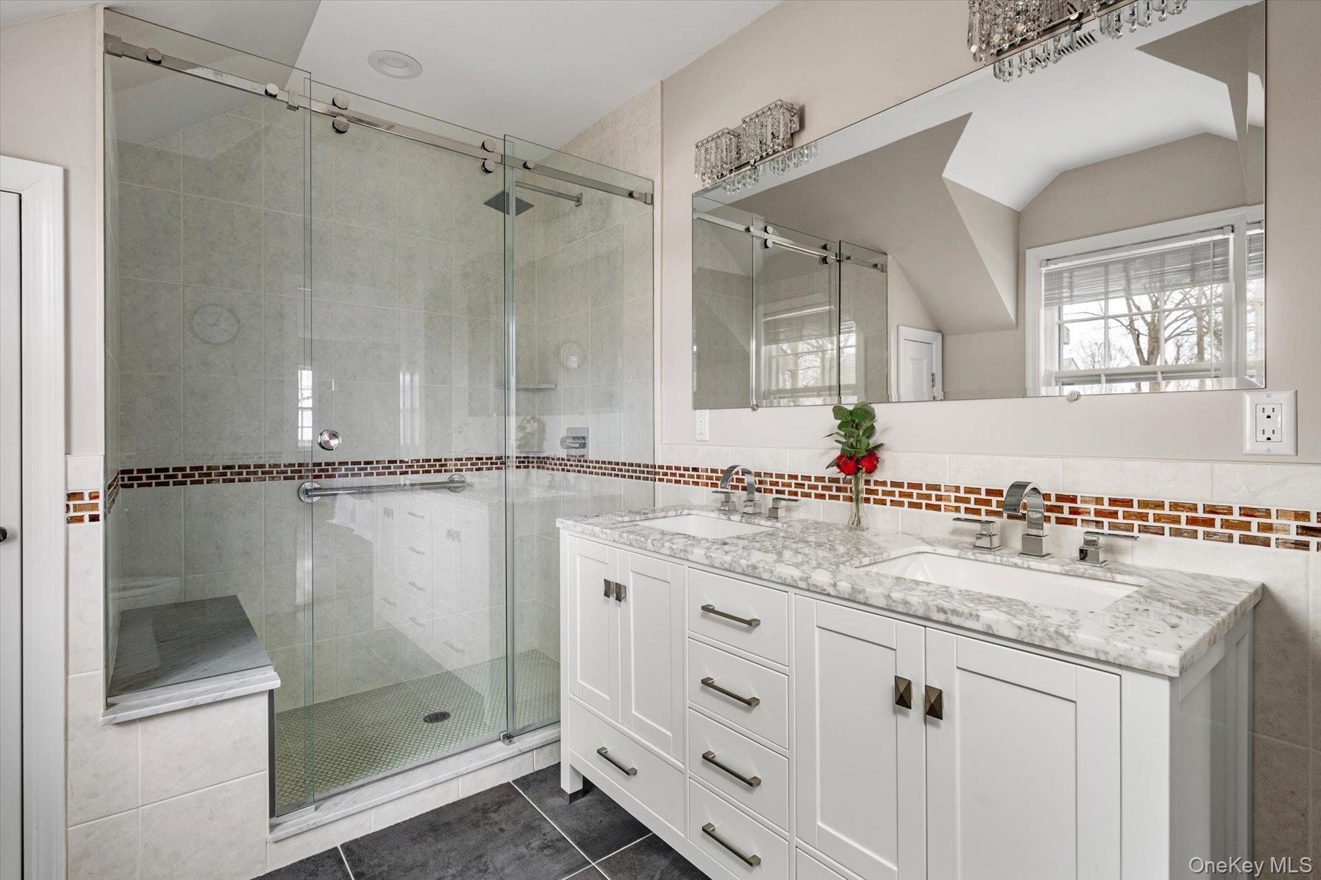 #19 photo, 38 Mason Drive, Manhasset , NY 11030