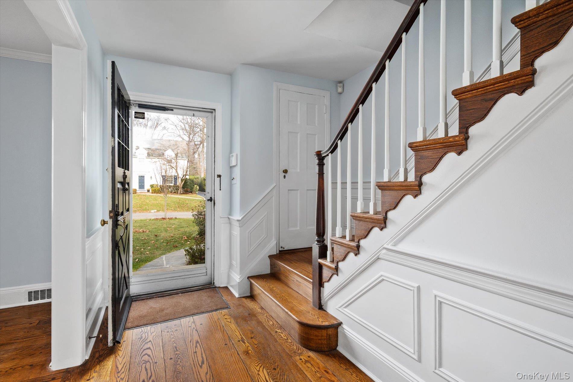 #2 photo, 38 Mason Drive, Manhasset , NY 11030