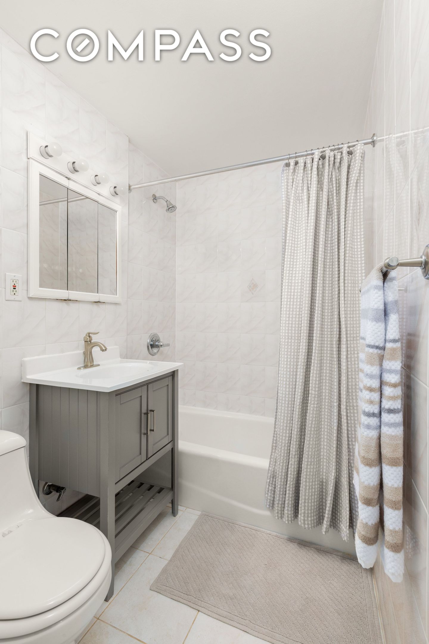 #7 photo, 342 E 53rd Street, マンハッタン Midtown East , NY 10022