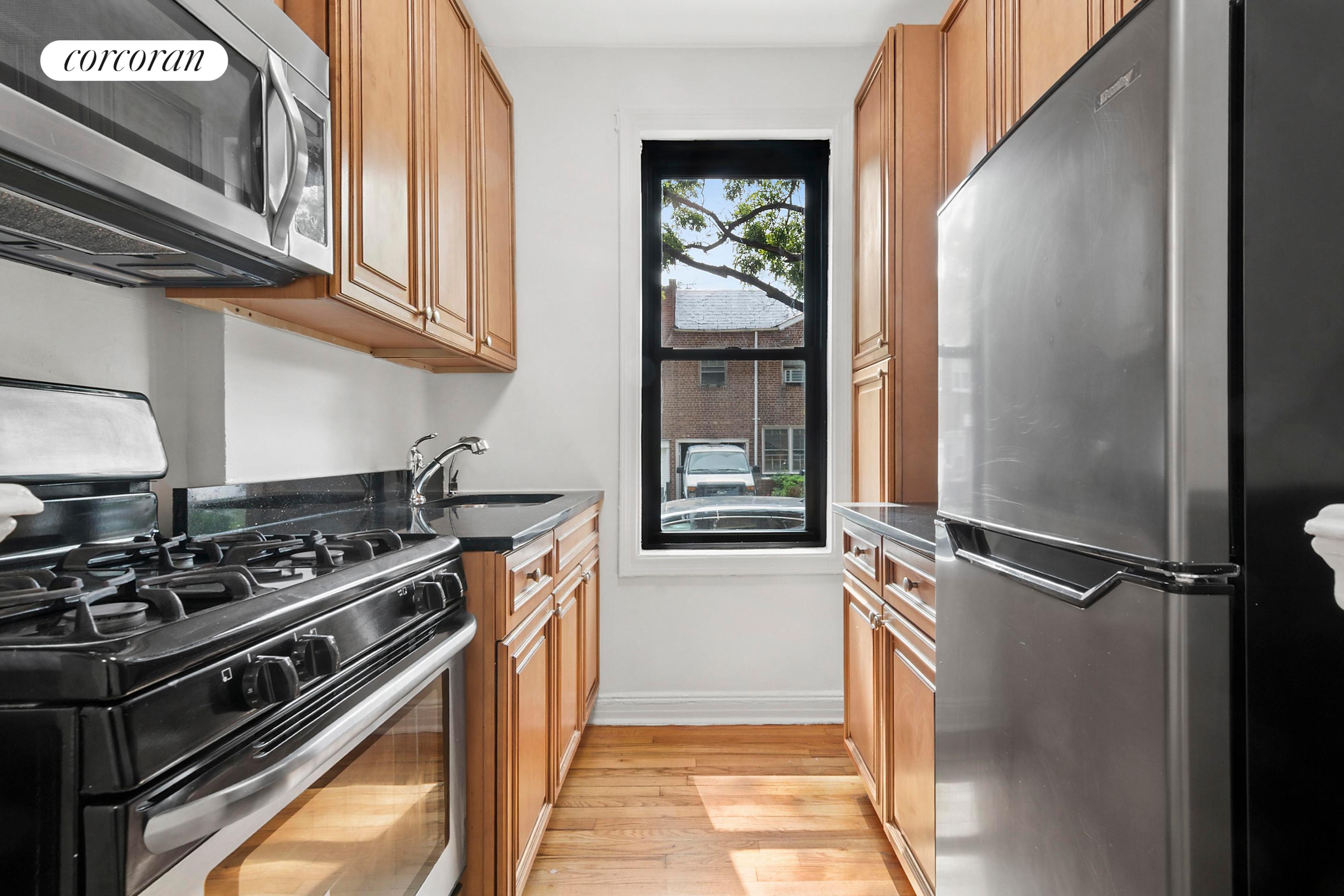 #4 photo, 1485 E 16TH Street, ブルックリン区 Midwood , NY 11230