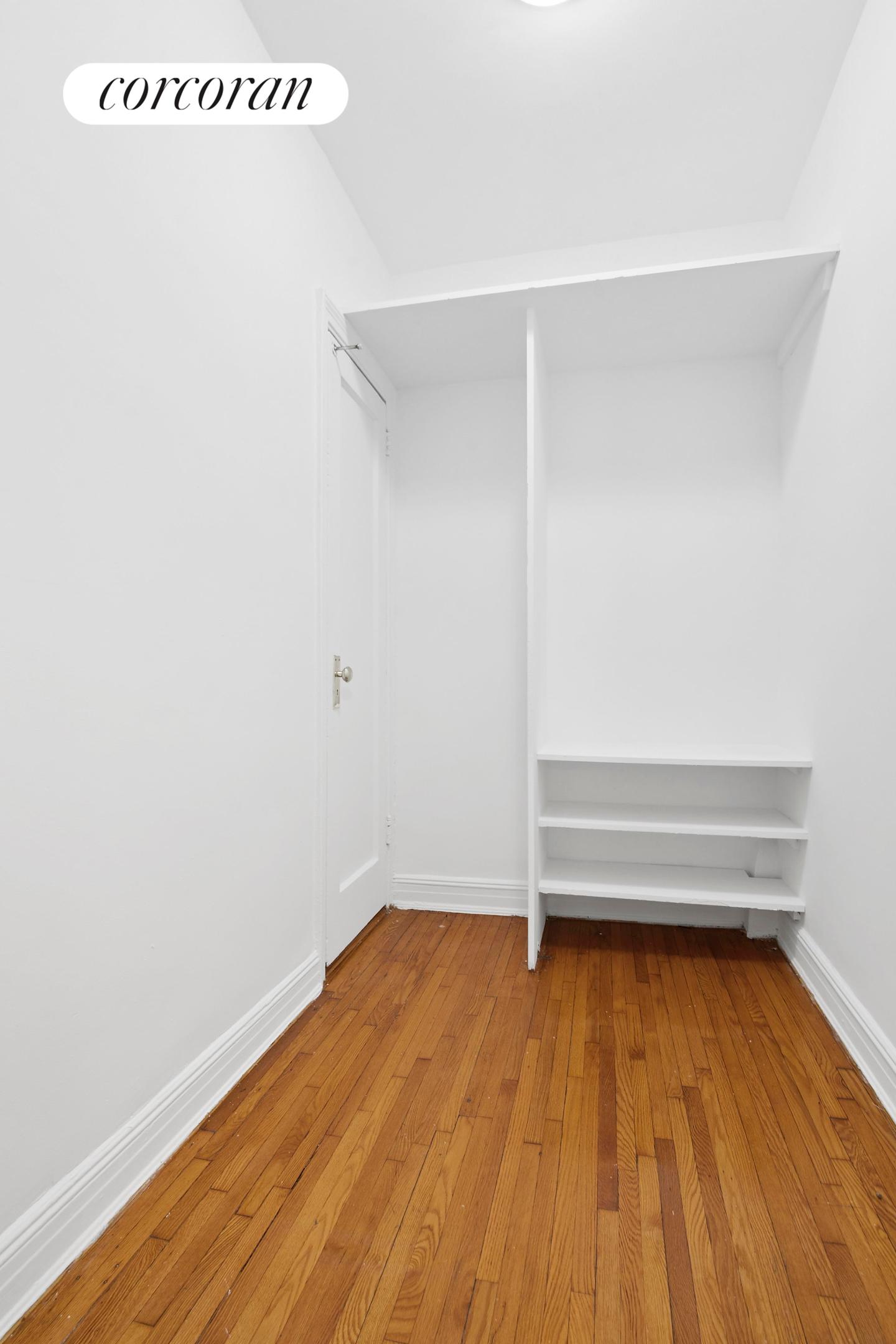 #5 photo, 1485 E 16TH Street, ブルックリン区 Midwood , NY 11230