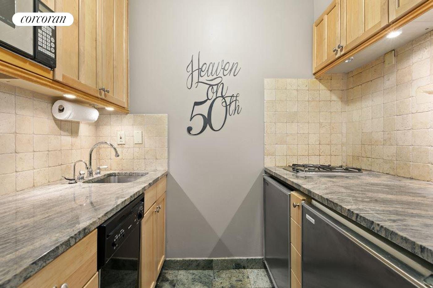 #6 photo, 350 W 50TH Street, マンハッタン Hells Kitchen , NY 10019