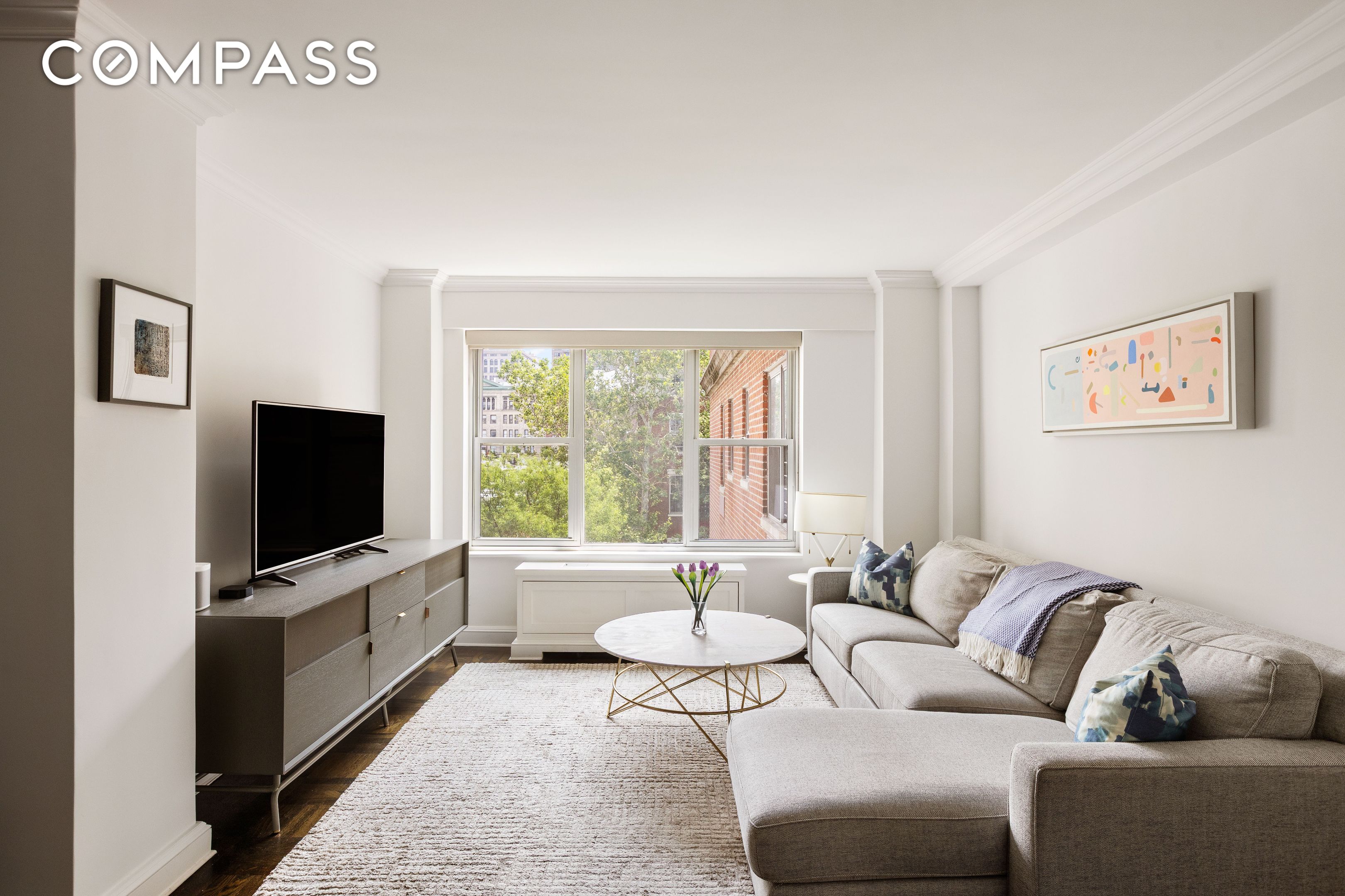 #1 photo, 2 5th Avenue, Greenwich Village , NY 10011