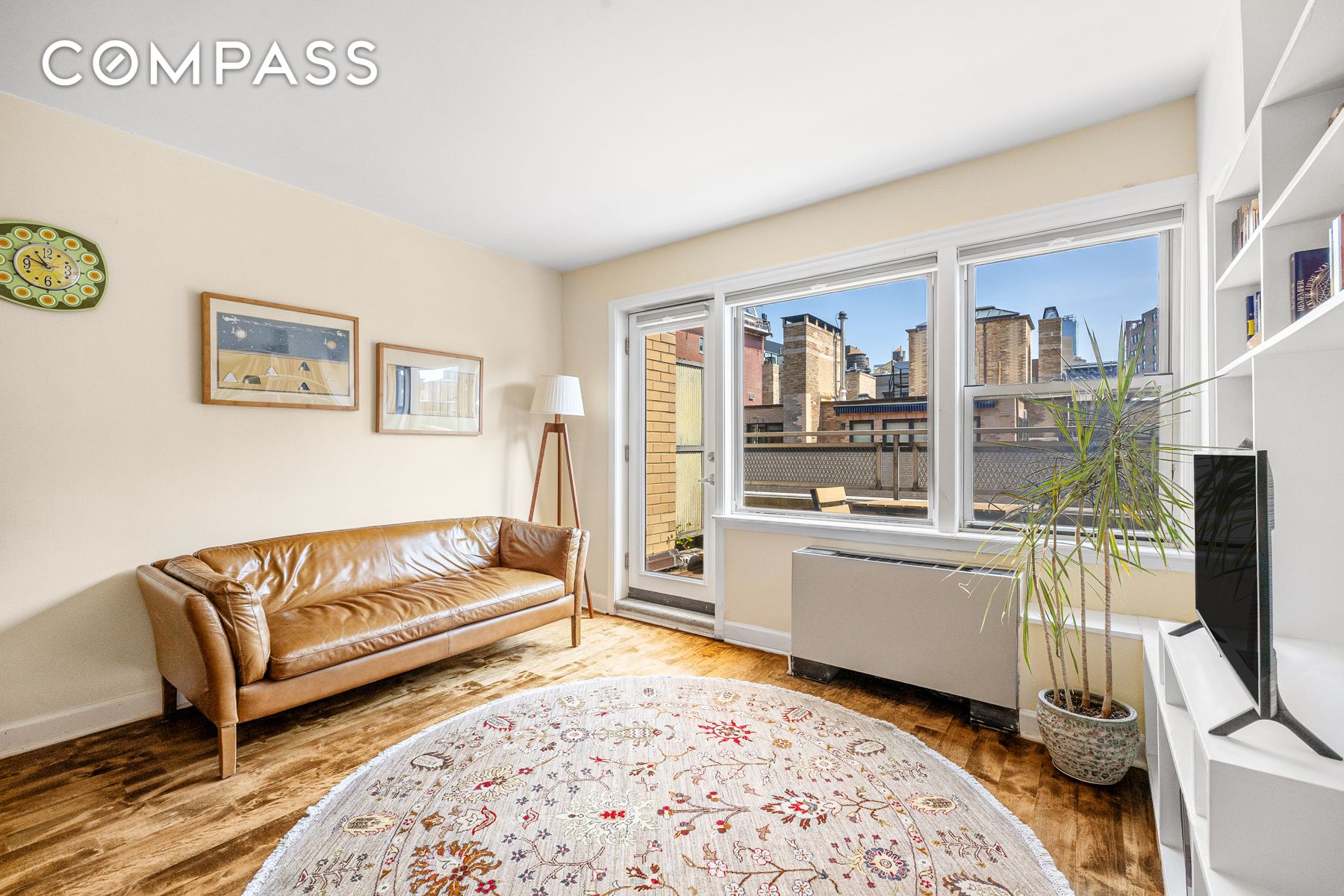 #1 photo, 55 E 9th Street, 曼哈頓 格林威治村 Greenwich Village , NY 10003