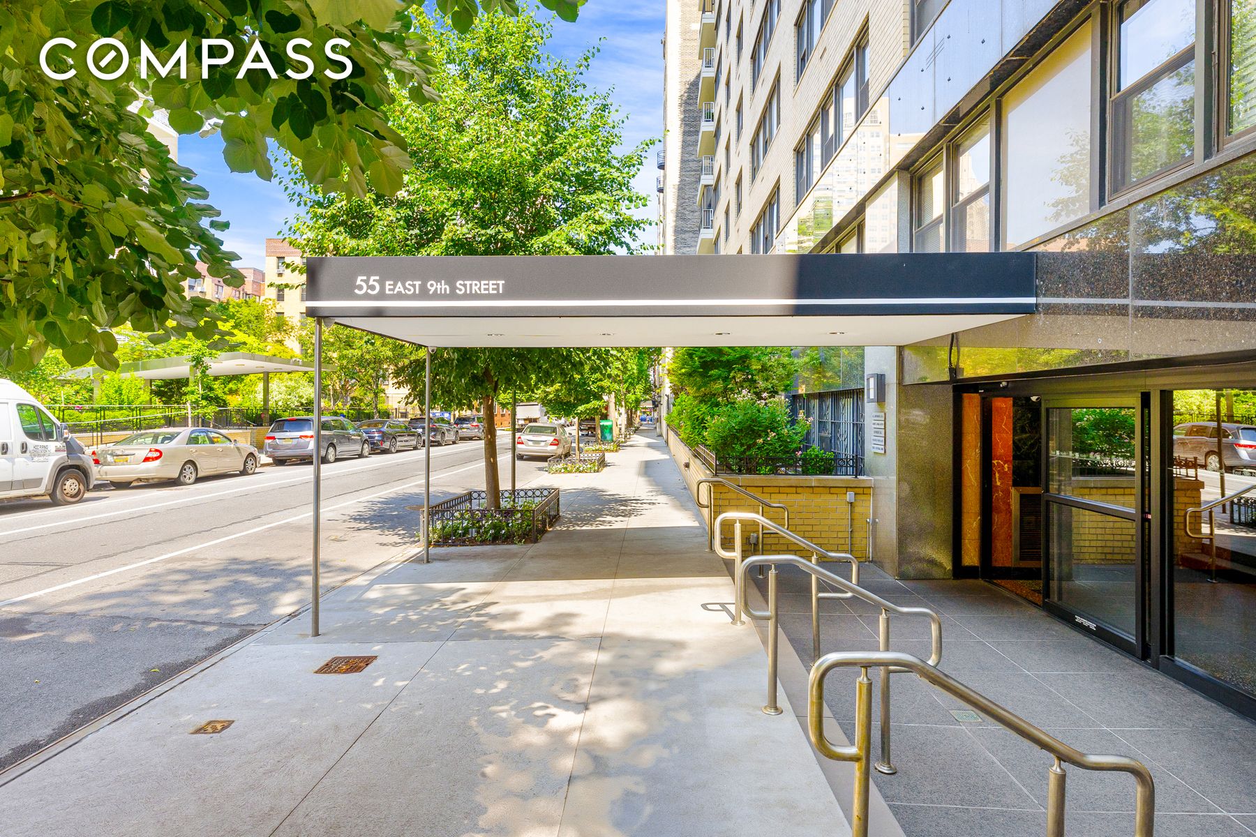 #9 photo, 55 E 9th Street, Greenwich Village , NY 10003