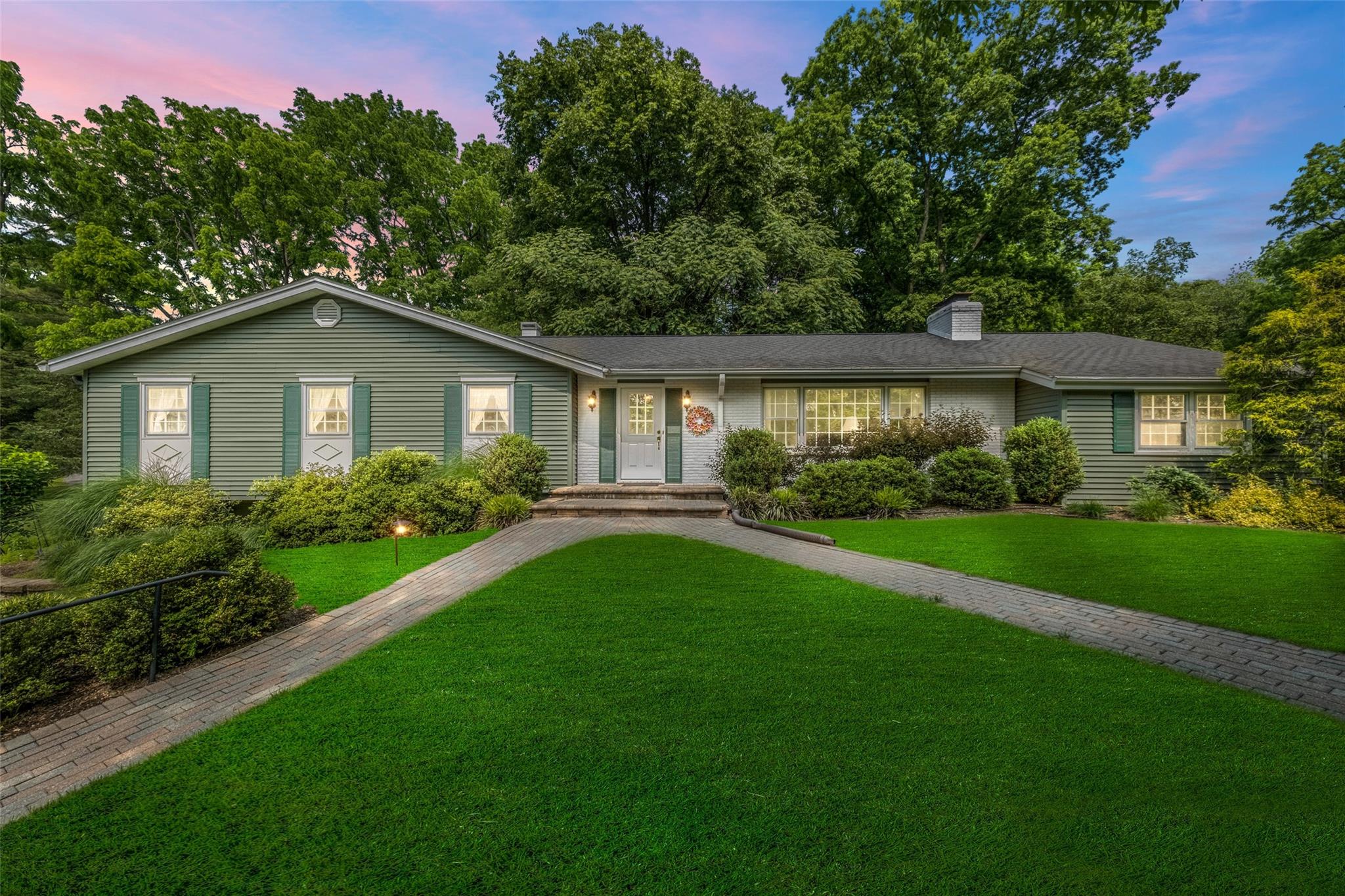 #1 photo, 17 Walnut Hill Road, Poughkeepsie , NY 12603