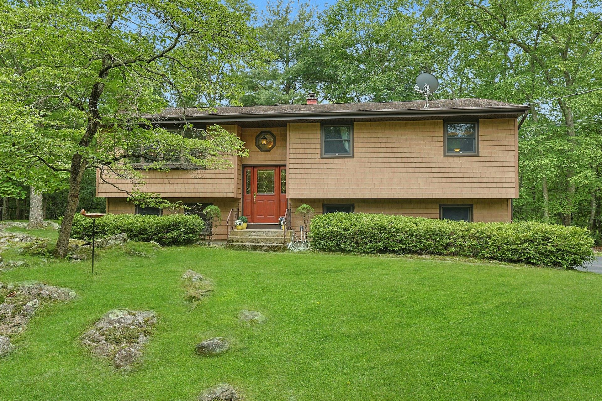 #1 photo, 12 Bogtown Road, North Salem , NY 10560