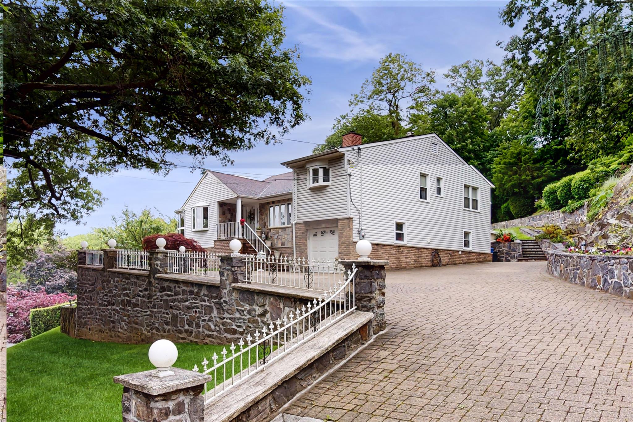 #1 photo, 81 Avondale Road, Yonkers , NY 10710