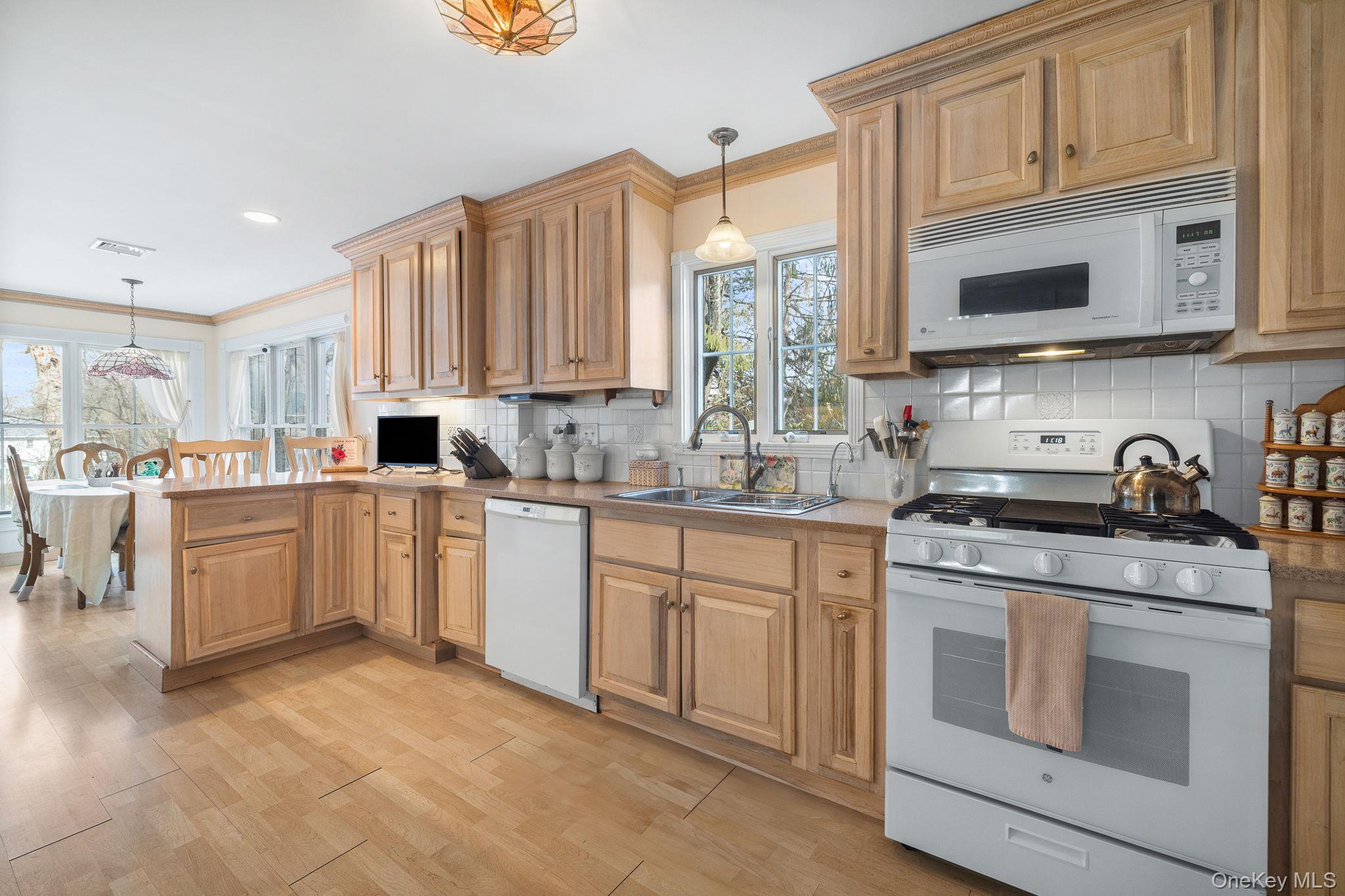 #5 photo, 74 Lake Road, 紐約州 Valley Cottage , NY 10989