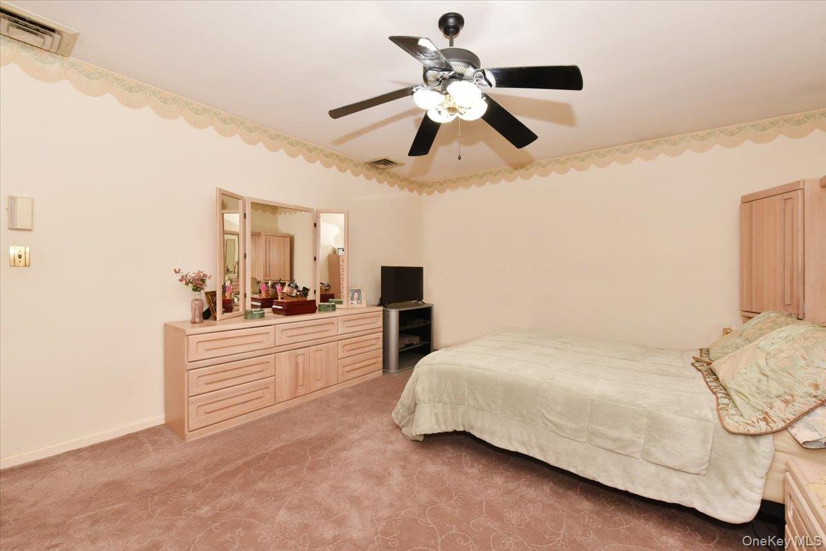 #16 photo, 8519 212th Street, クイーンズ区 Hollis Hills , NY 11427