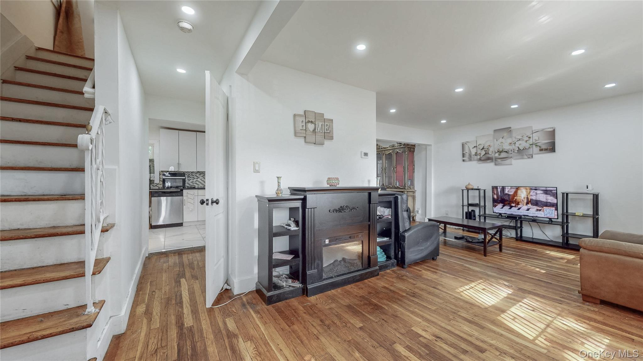 #4 photo, 110-01 175th Street, クイーンズ区 Jamaica , NY 11433