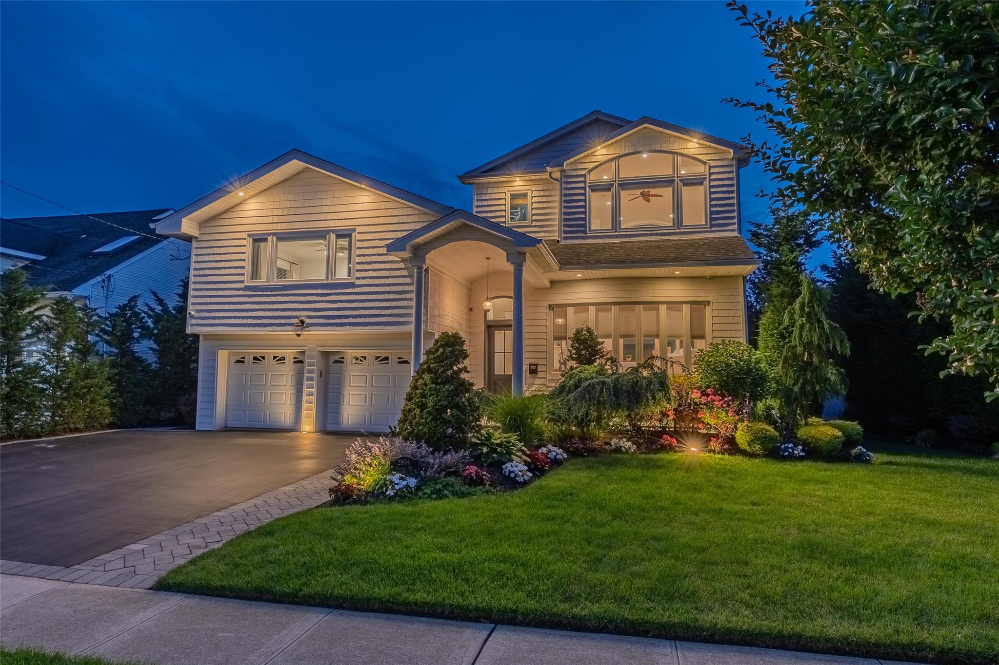 #1 photo, 2904 Harbor Road, ناسو Merrick , NY 11566