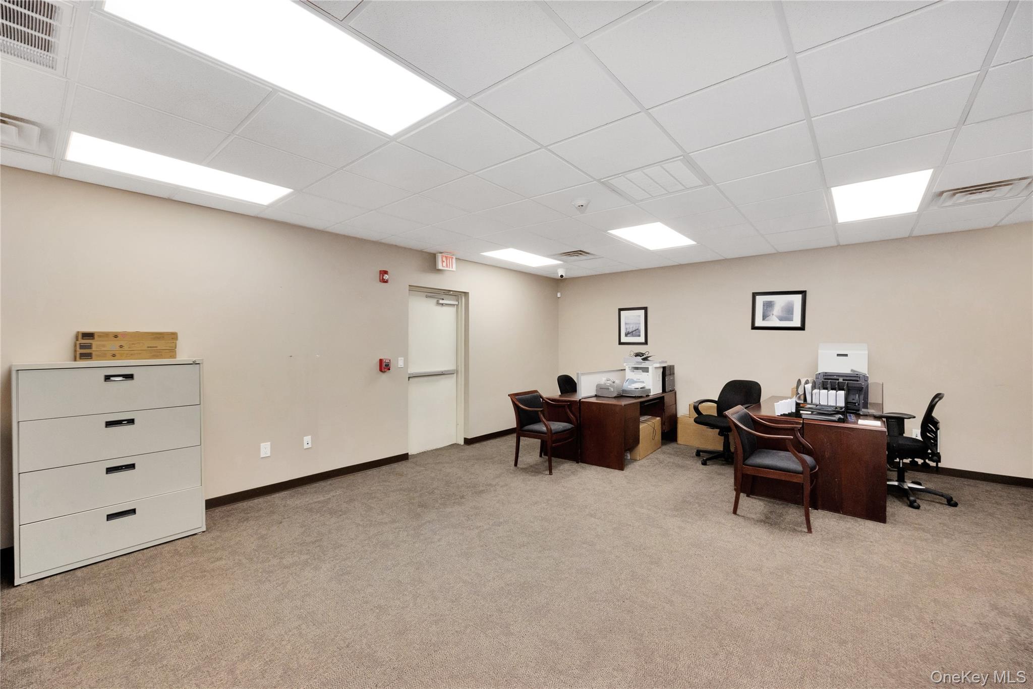 #12 photo, 245-249 Montauk Highway, サフォーク郡 Lindenhurst , NY 11757