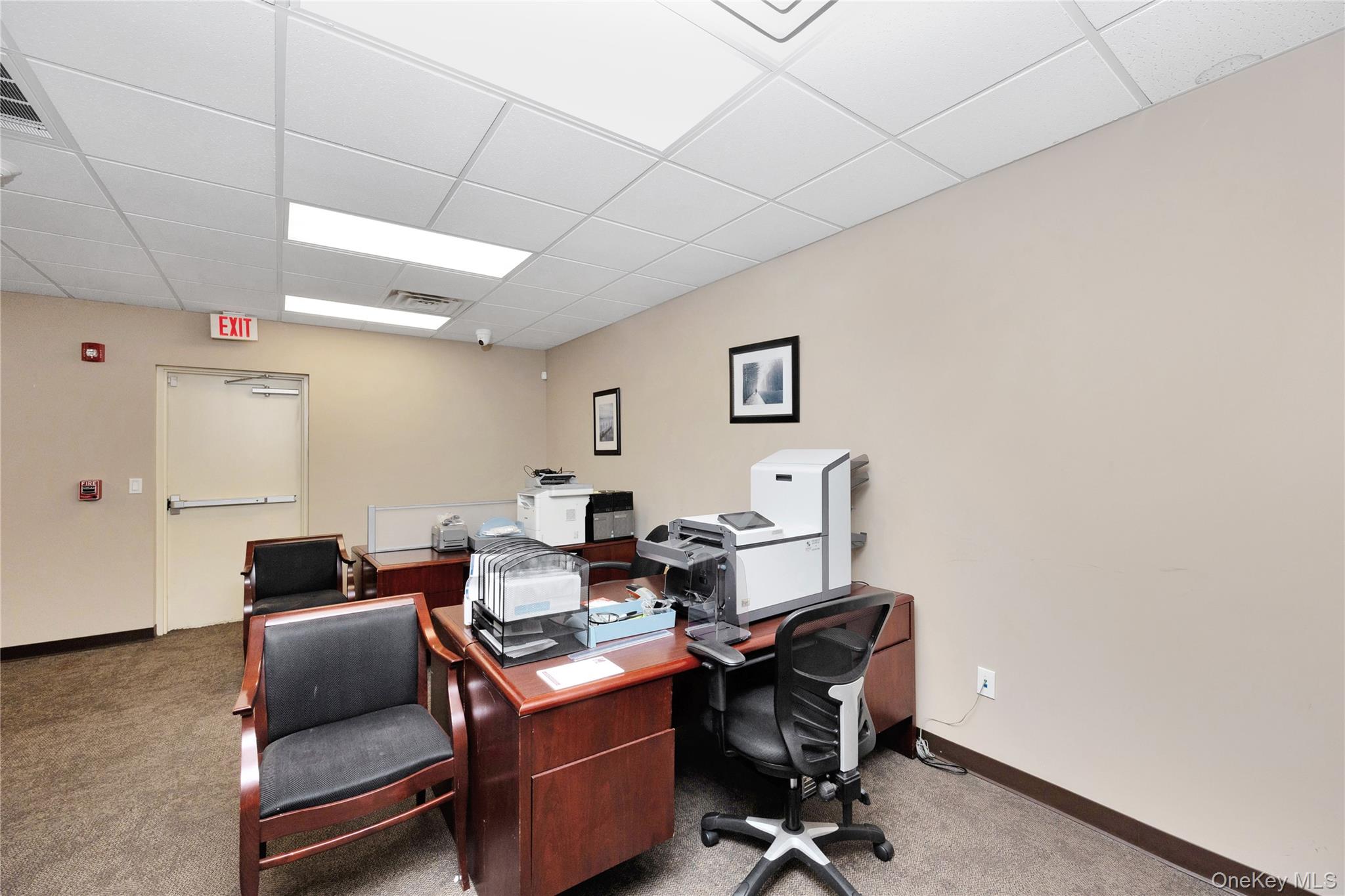 #15 photo, 245-249 Montauk Highway, サフォーク郡 Lindenhurst , NY 11757