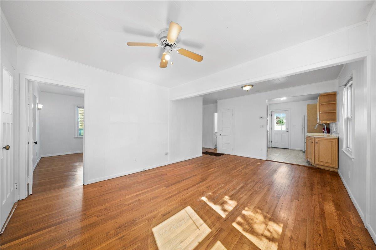 #10 photo, 65 Schmeelk Place, サフォーク郡 Copiague , NY 11726