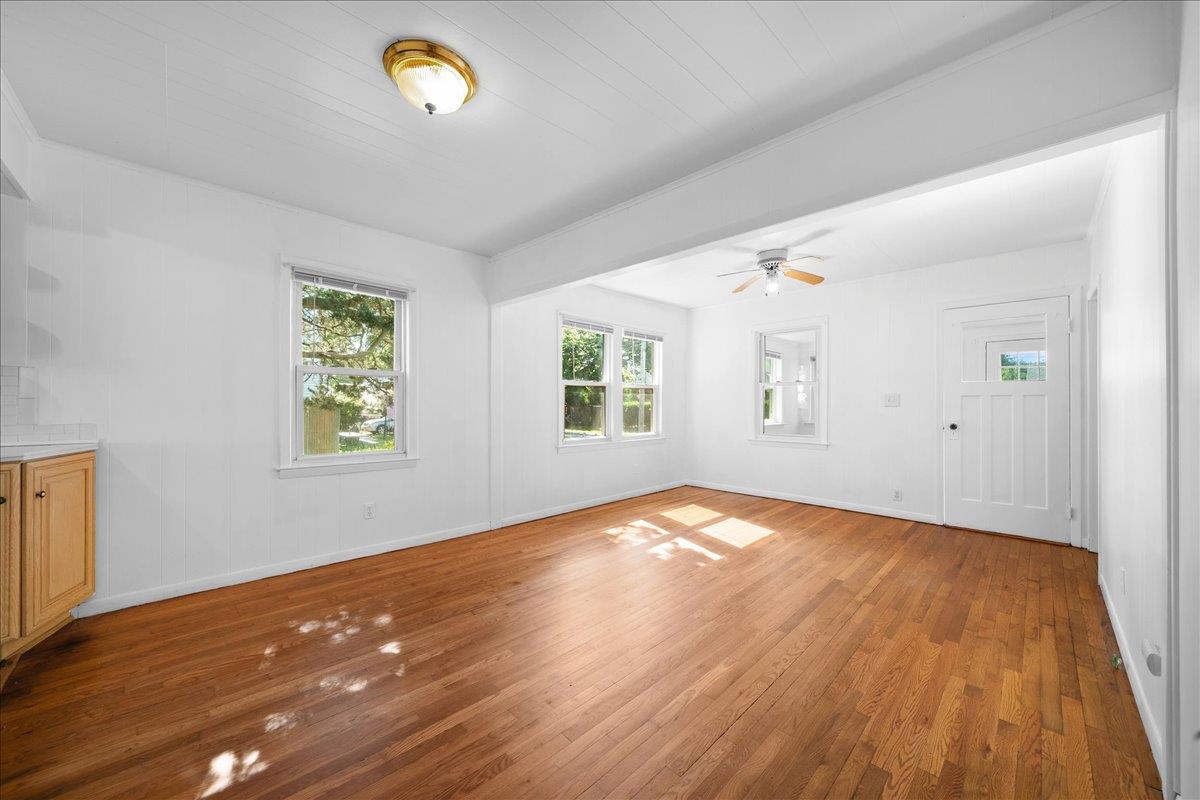 #12 photo, 65 Schmeelk Place, サフォーク郡 Copiague , NY 11726