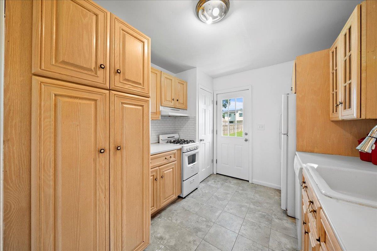 #18 photo, 65 Schmeelk Place, サフォーク郡 Copiague , NY 11726