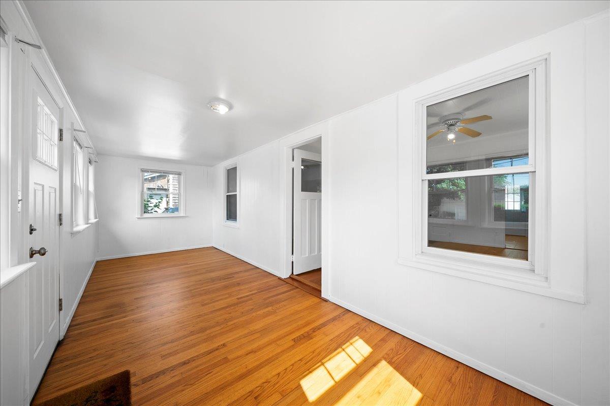 #5 photo, 65 Schmeelk Place, サフォーク郡 Copiague , NY 11726