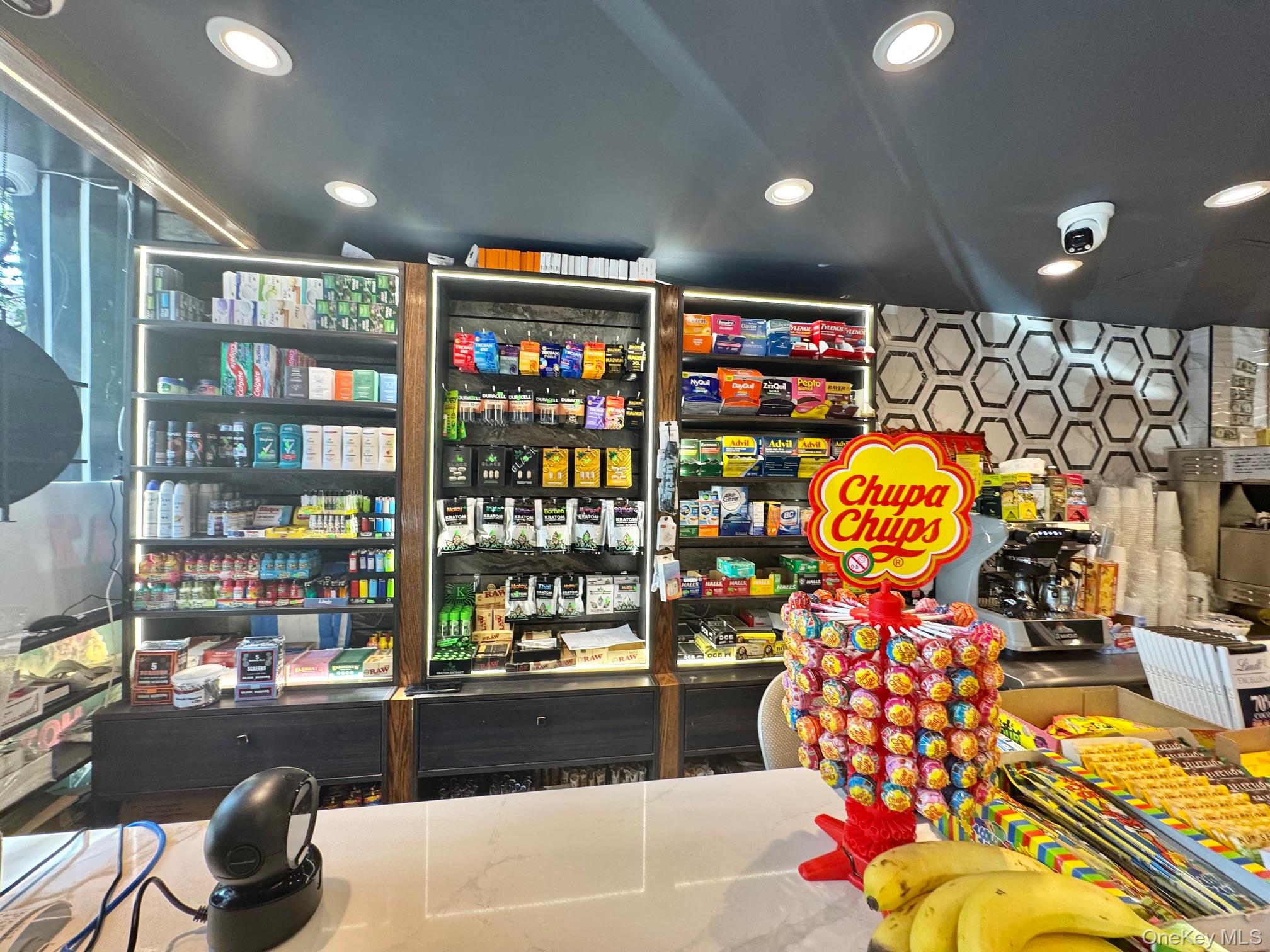 #17 photo, 322 Union Avenue, ブルックリン区 Brooklyn , NY 11211